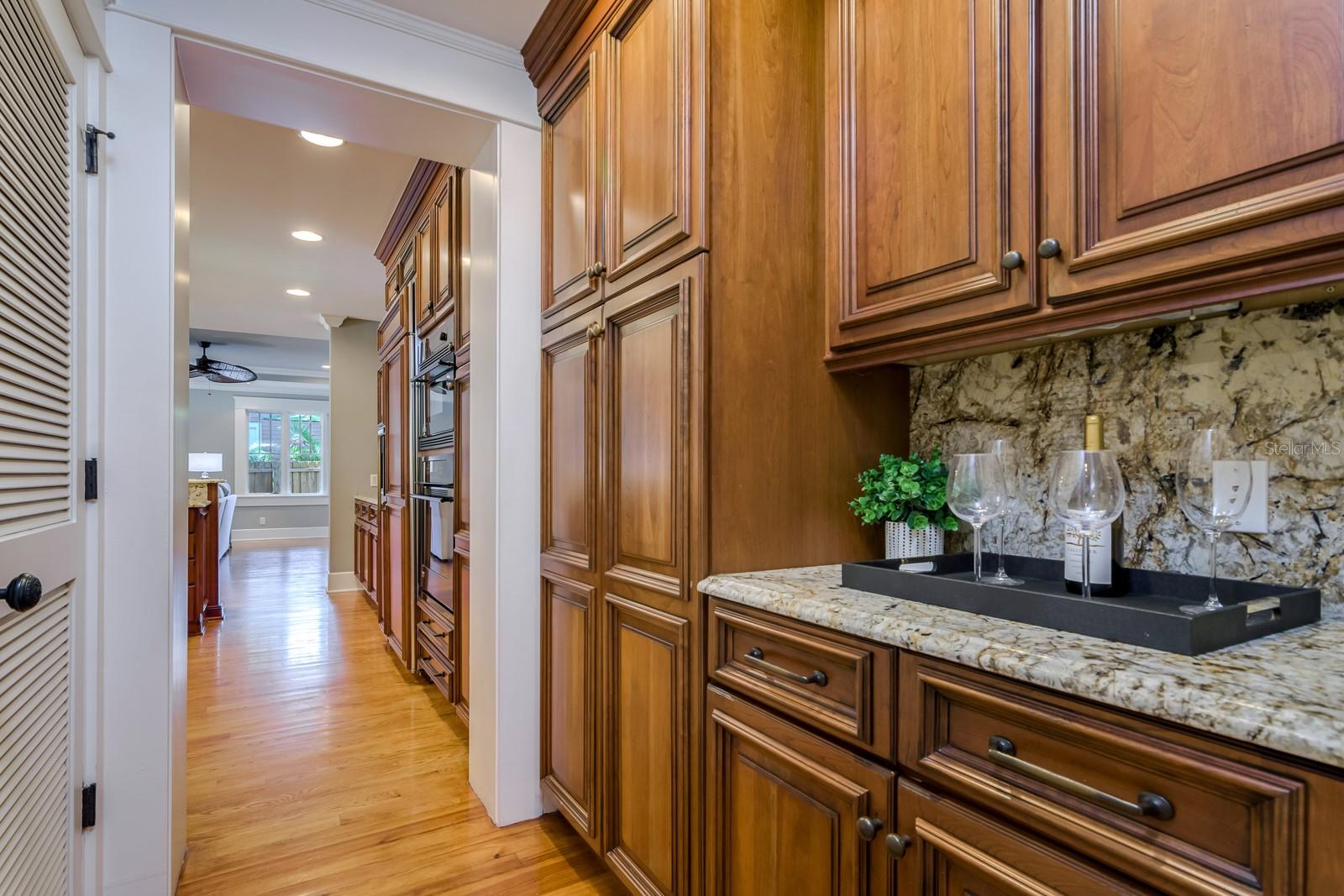 HYDE PARK WEST - Residential