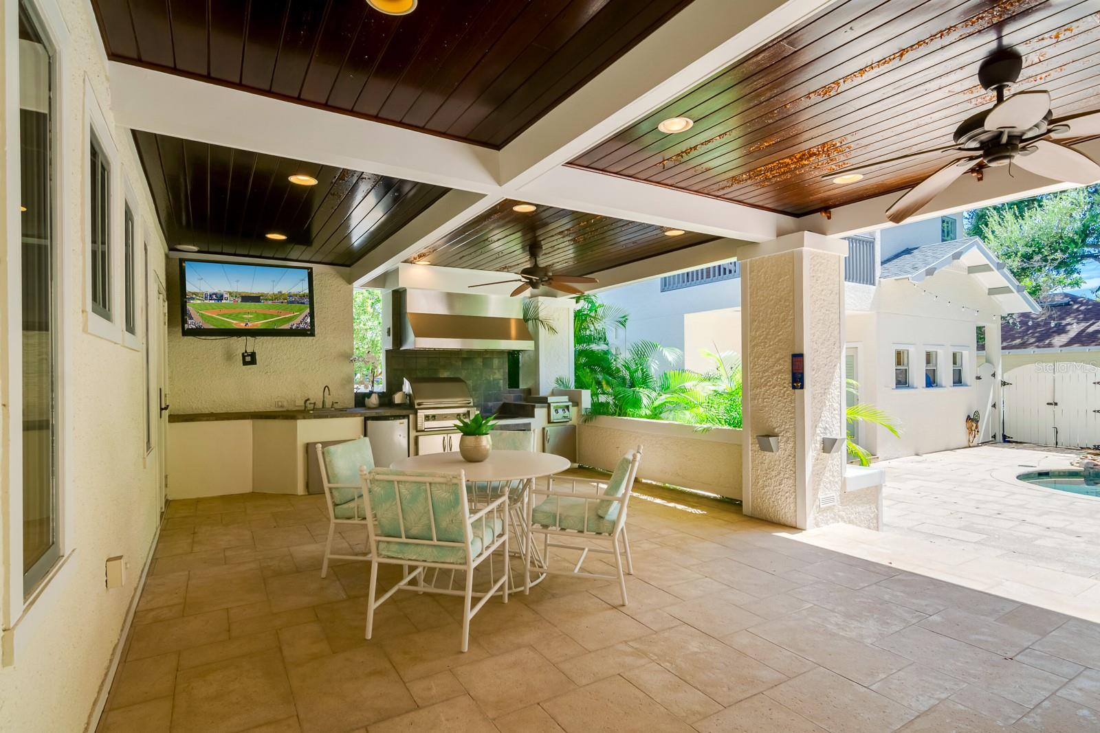 HYDE PARK WEST - Residential