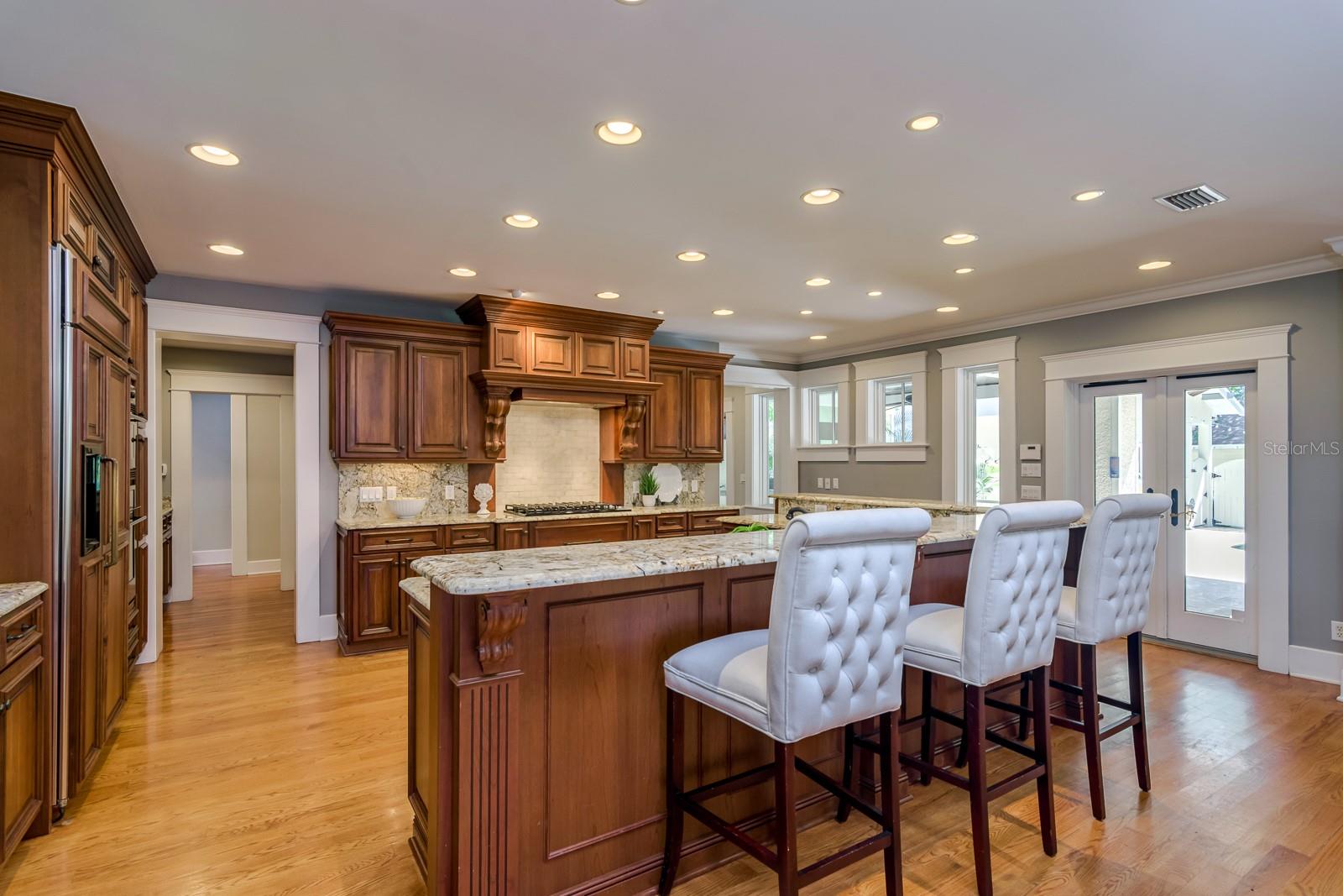 HYDE PARK WEST - Residential