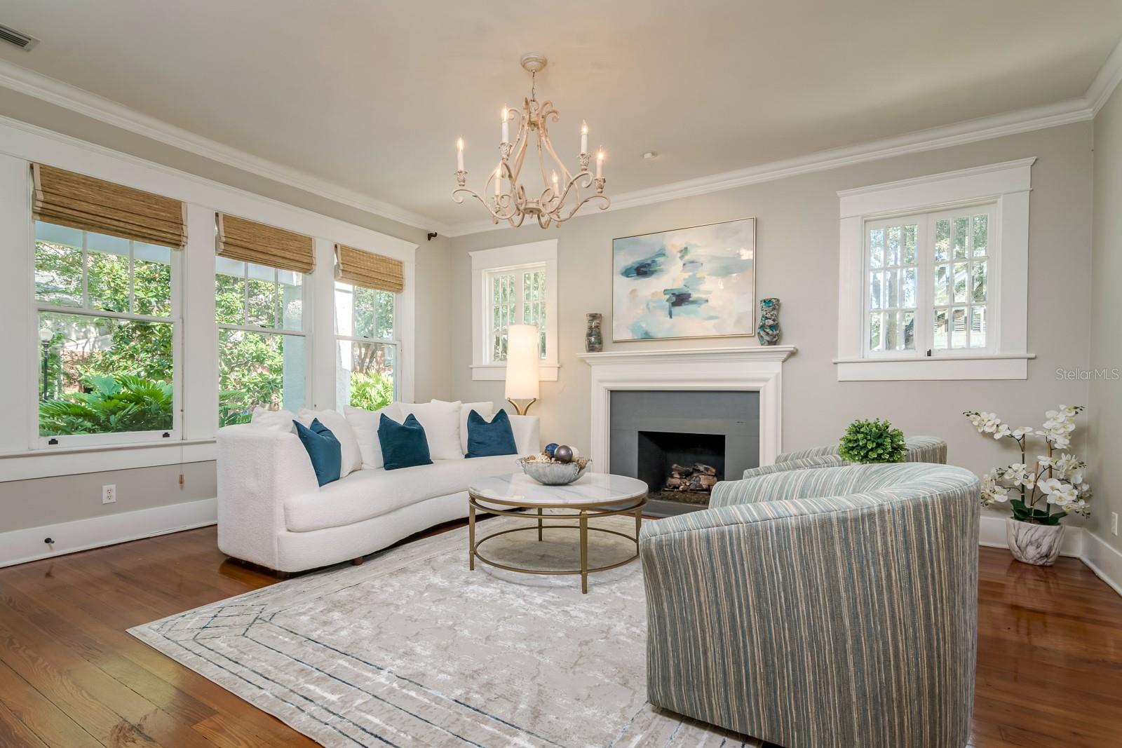 HYDE PARK WEST - Residential