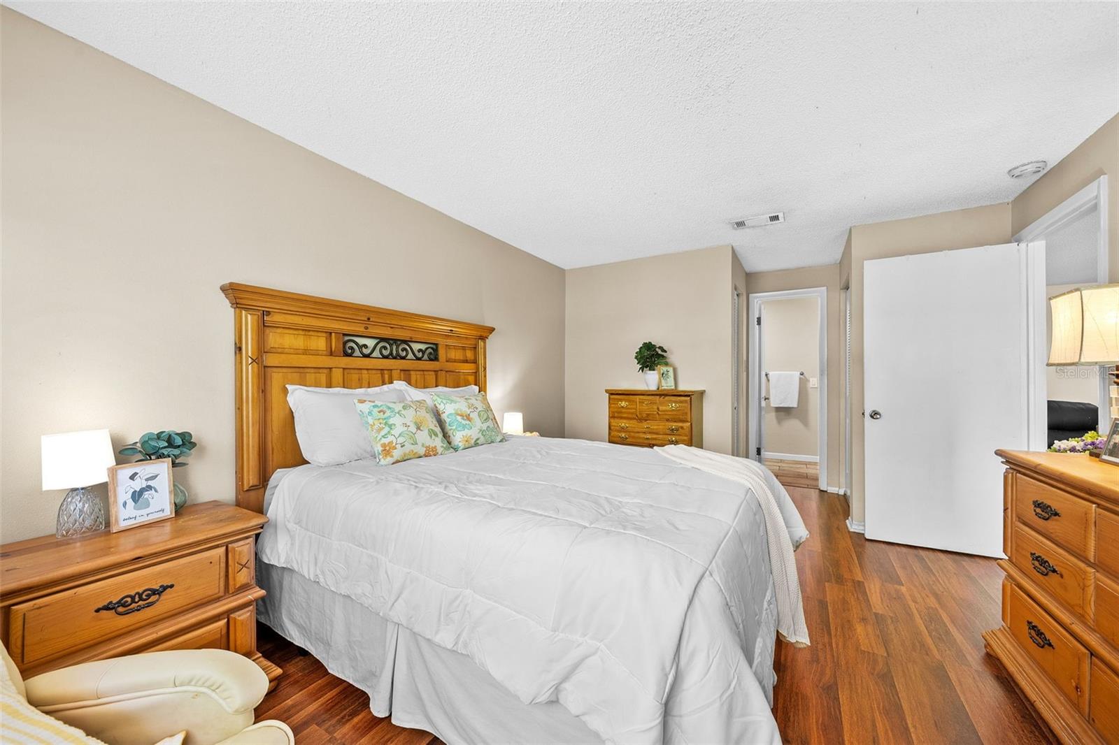 SEVEN SPGS VILLAS CONDO - Residential
