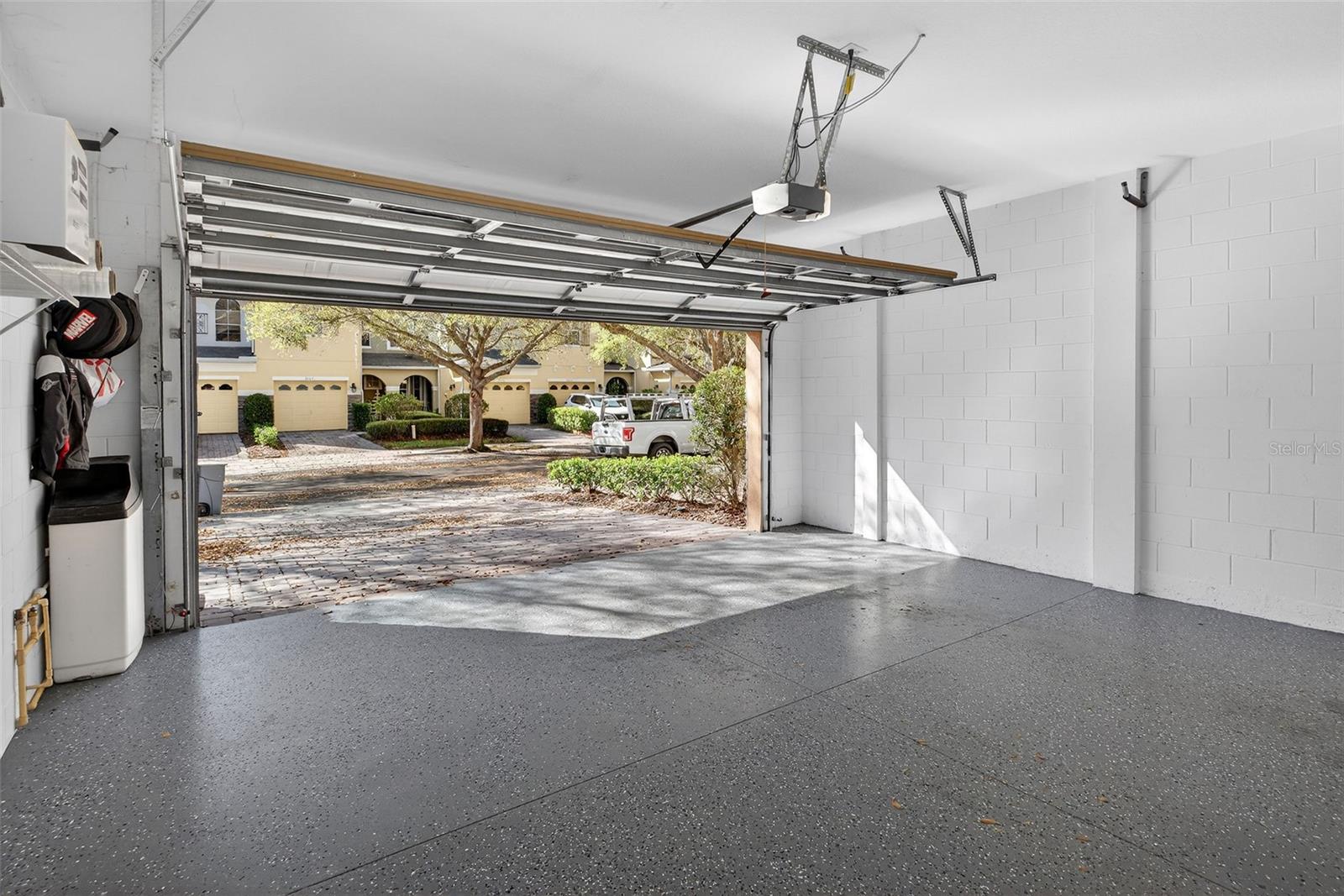 CLAYTON CROSSING TWNHMS SECOND AMD - Residential