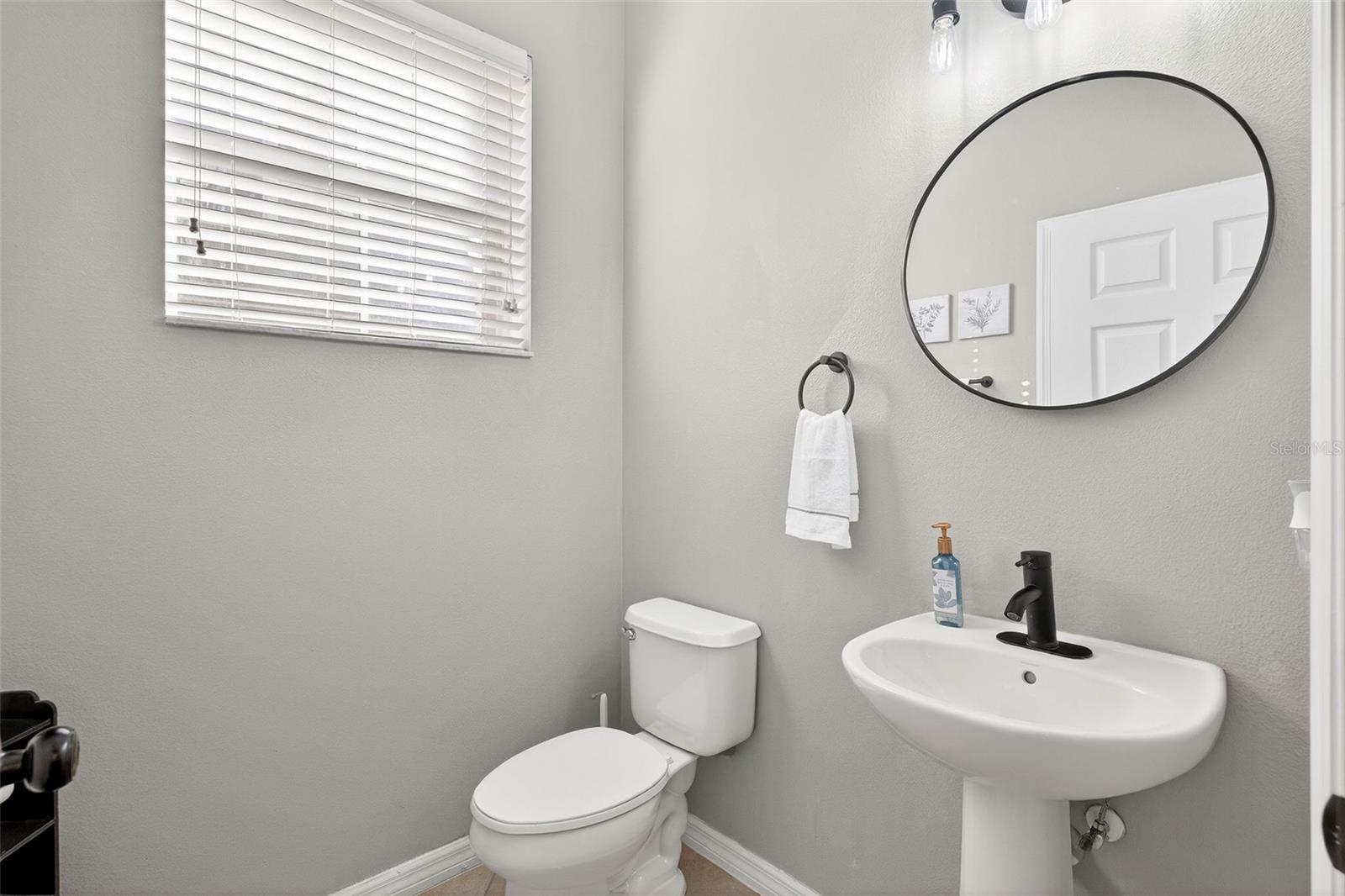 CLAYTON CROSSING TWNHMS SECOND AMD - Residential