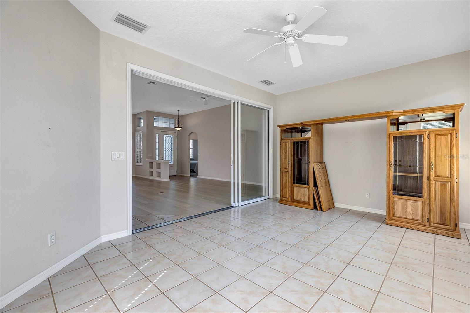 ROYAL HARBOR - Residential