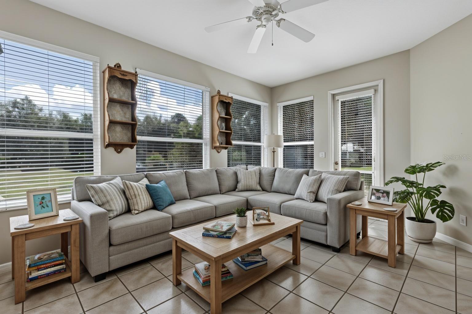 ROYAL HARBOR - Residential