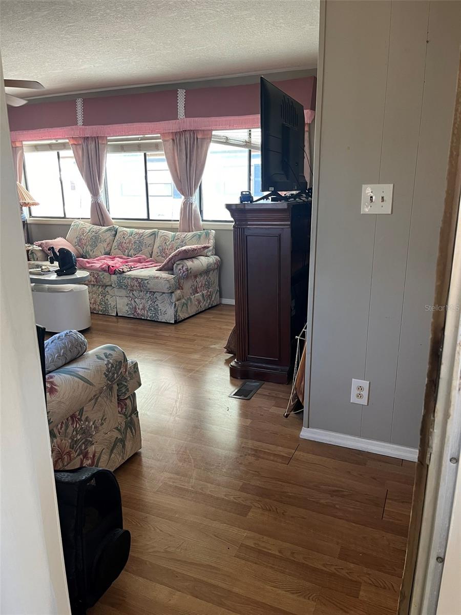 TANGLEWOOD MOBILE VILLAGE - Residential