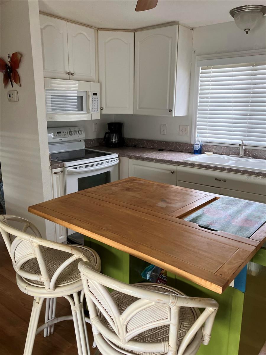 TANGLEWOOD MOBILE VILLAGE - Residential