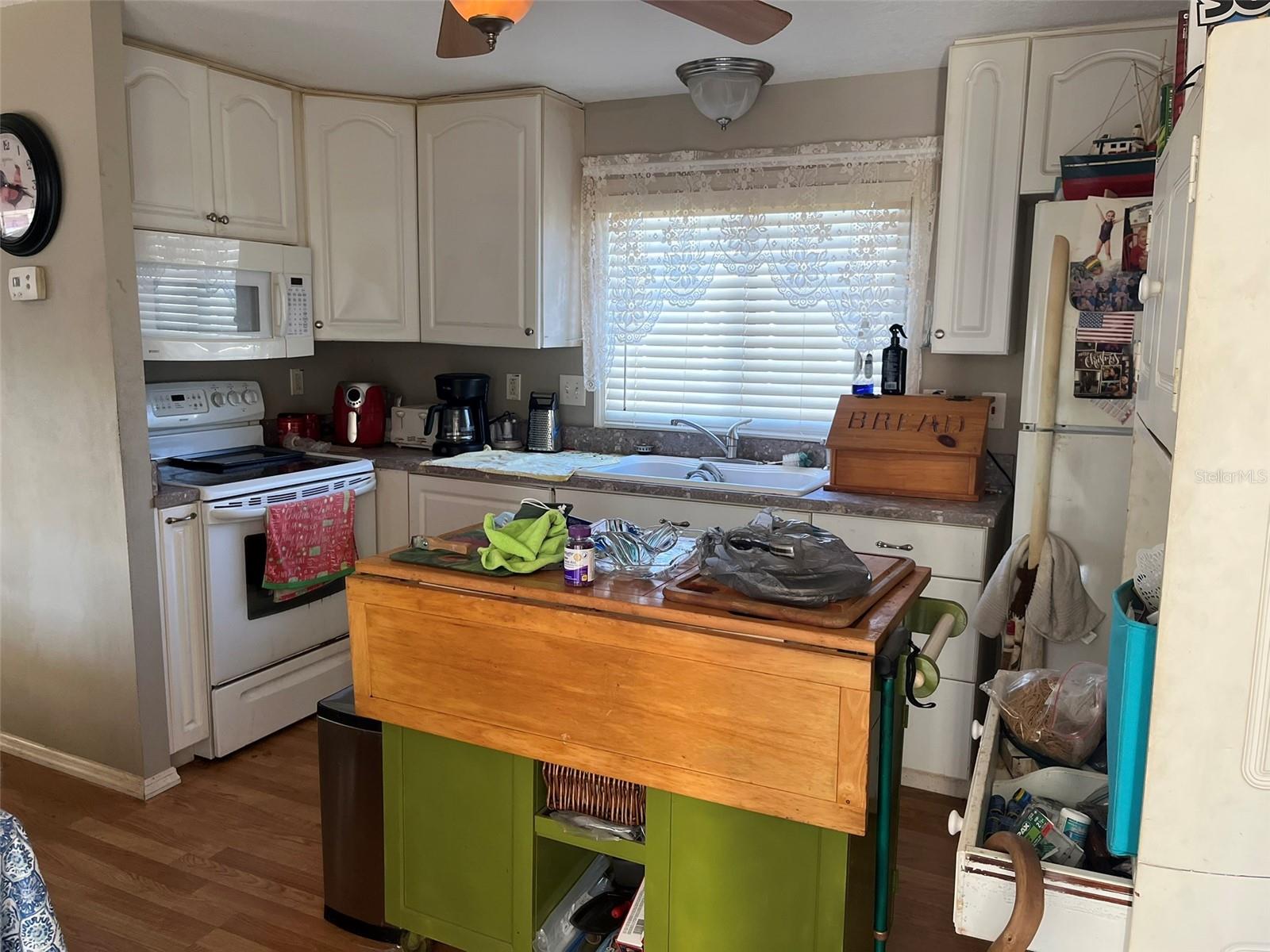 TANGLEWOOD MOBILE VILLAGE - Residential