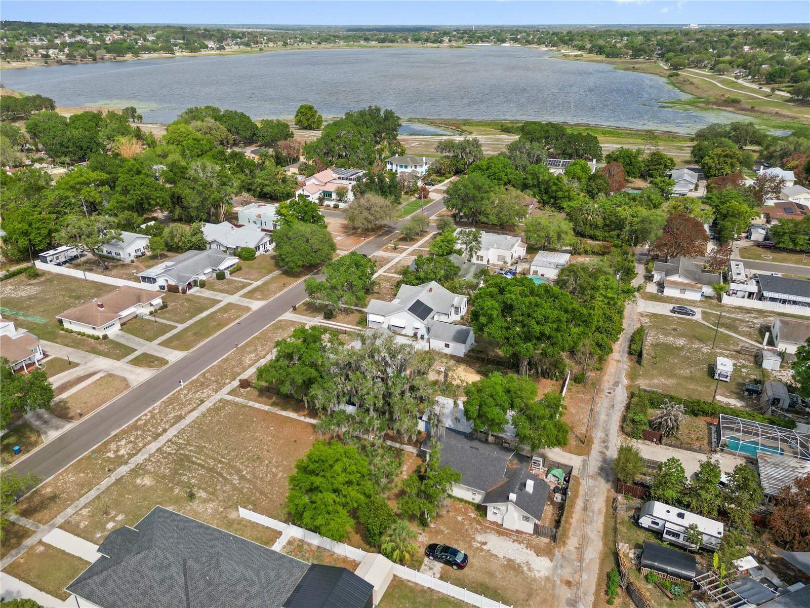 LAKE WALES - Residential