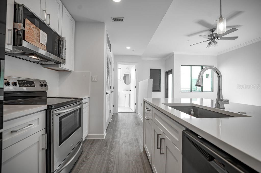 Photo of 460 E Jackson Street #2, Orlando, FL 32801 (MLS # R4910697)