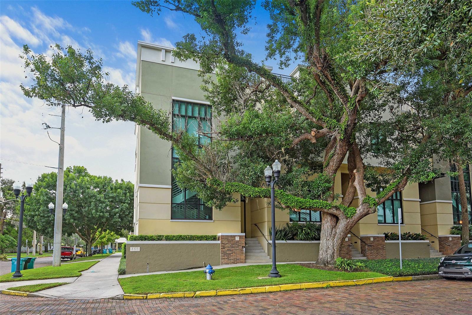 Osceola Brownstones Condo - Residential