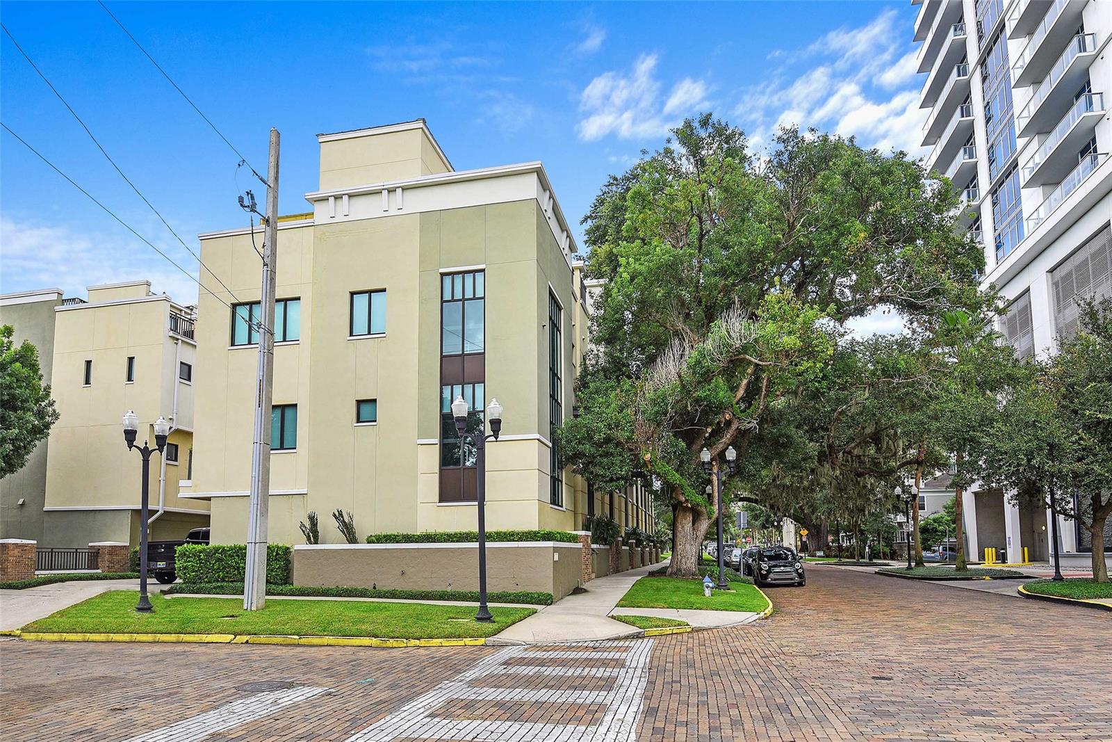 Osceola Brownstones Condo - Residential