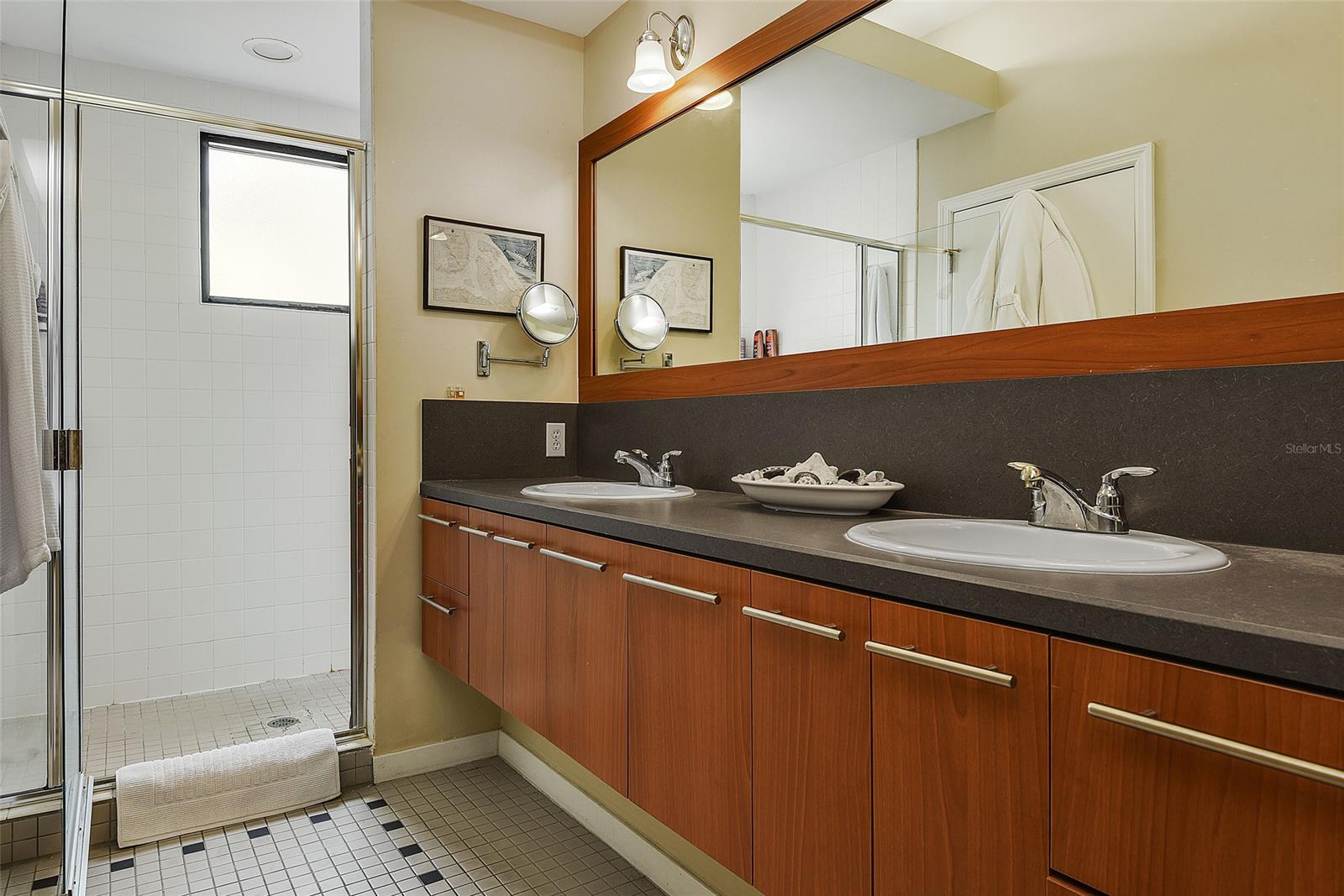 Osceola Brownstones Condo - Residential