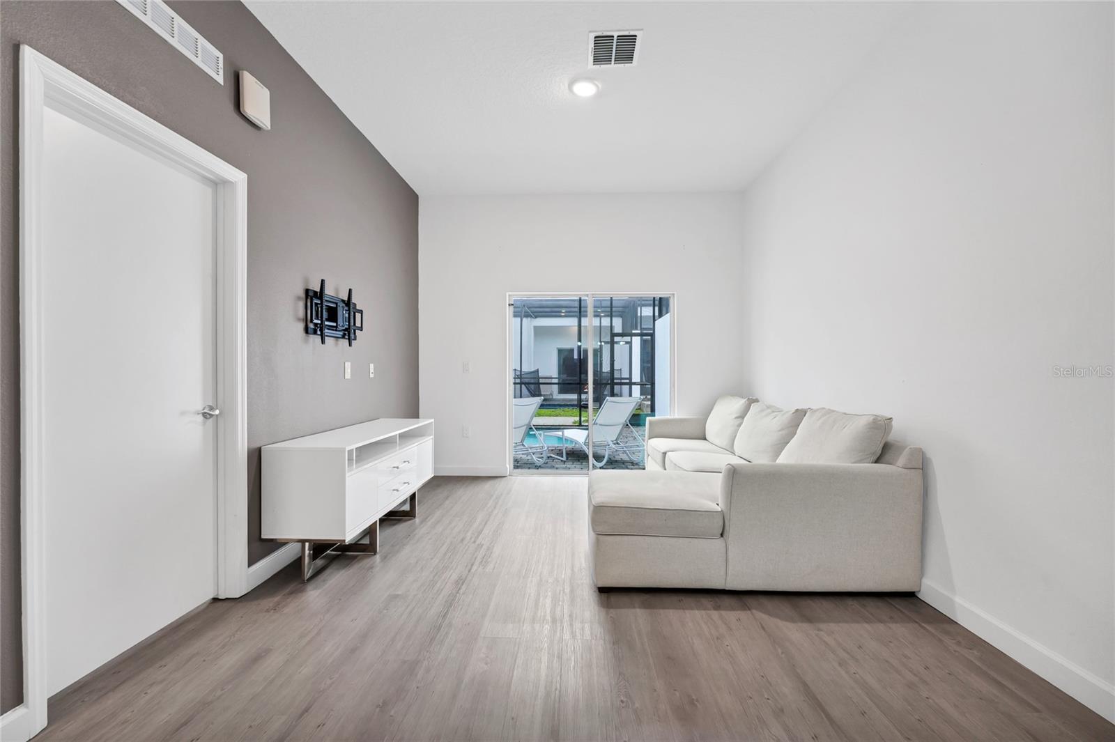 THE AZUR RESORT - Residential