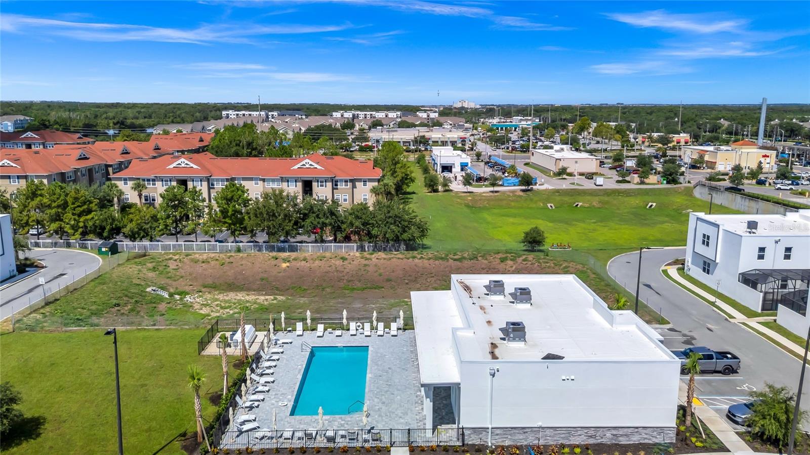 THE AZUR RESORT - Residential