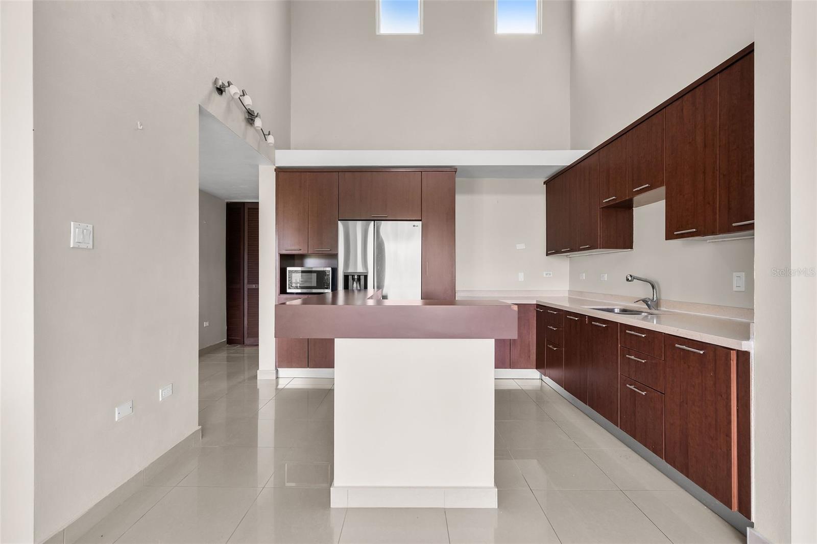 VILLAS AT CAGUAS REAL GOLF & COUNTRY CLUB - Residential