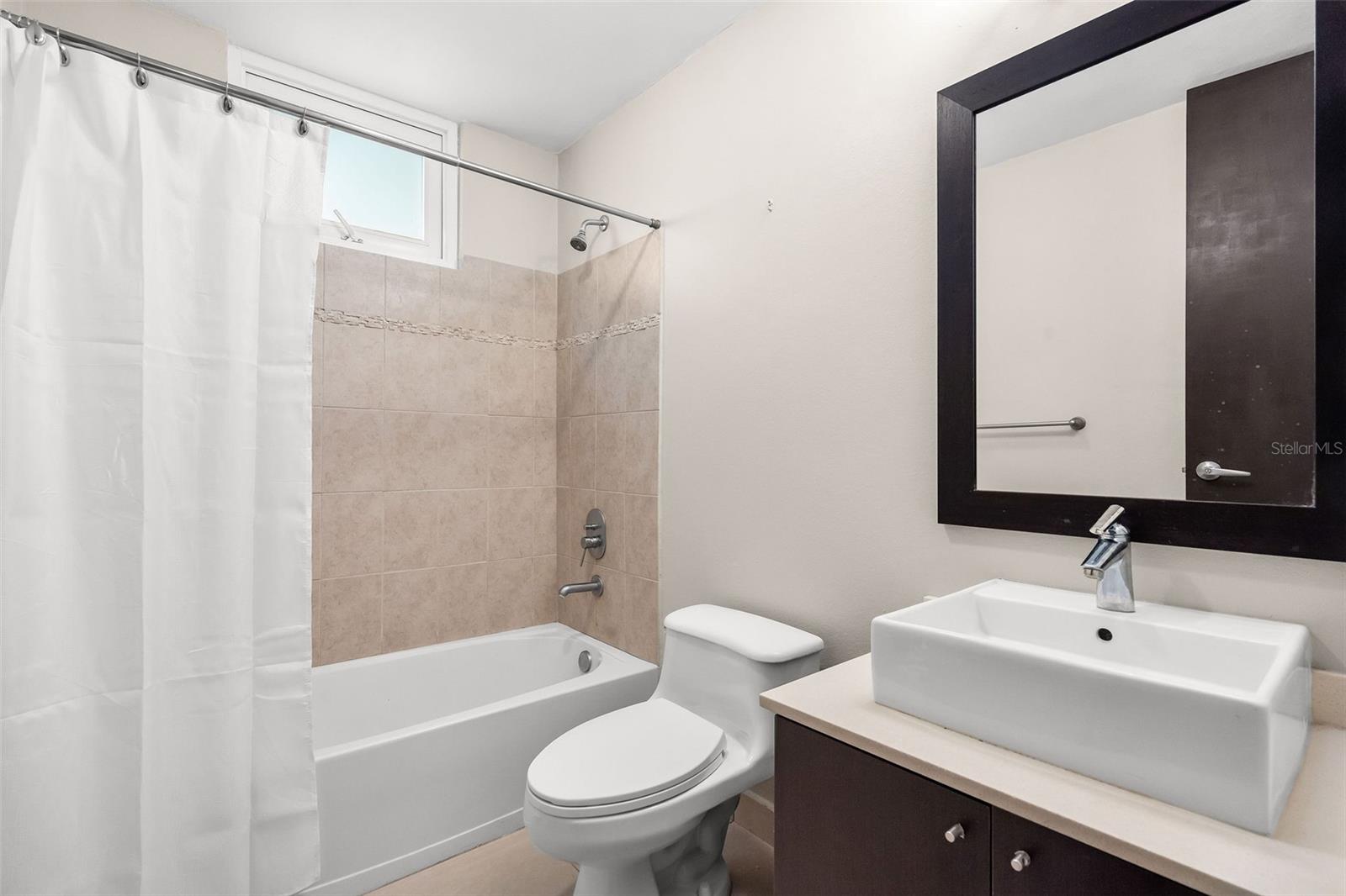 VILLAS AT CAGUAS REAL GOLF & COUNTRY CLUB - Residential