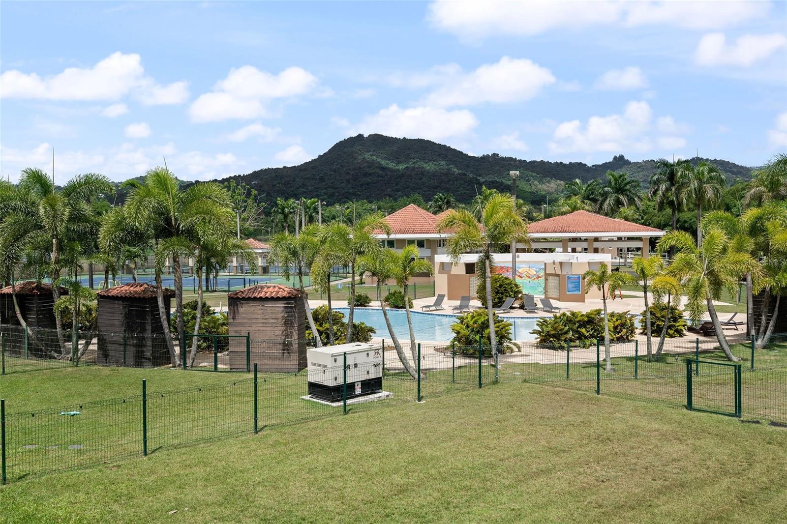 VILLAS AT CAGUAS REAL GOLF & COUNTRY CLUB - Residential
