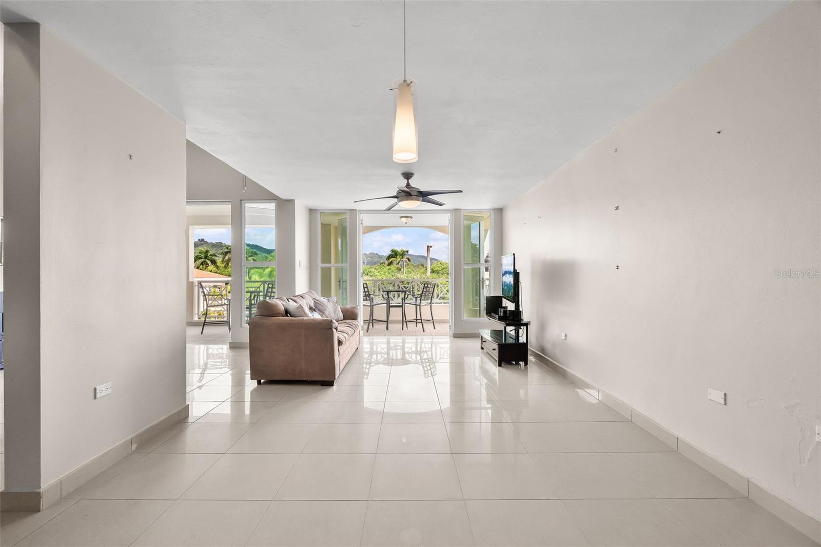 VILLAS AT CAGUAS REAL GOLF & COUNTRY CLUB - Residential