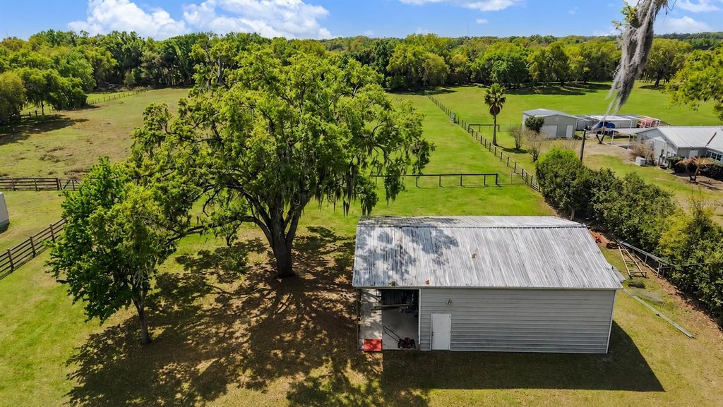 Photo of 2101 Lanier Road, Plant City, FL 33565 (MLS # TB8514471)