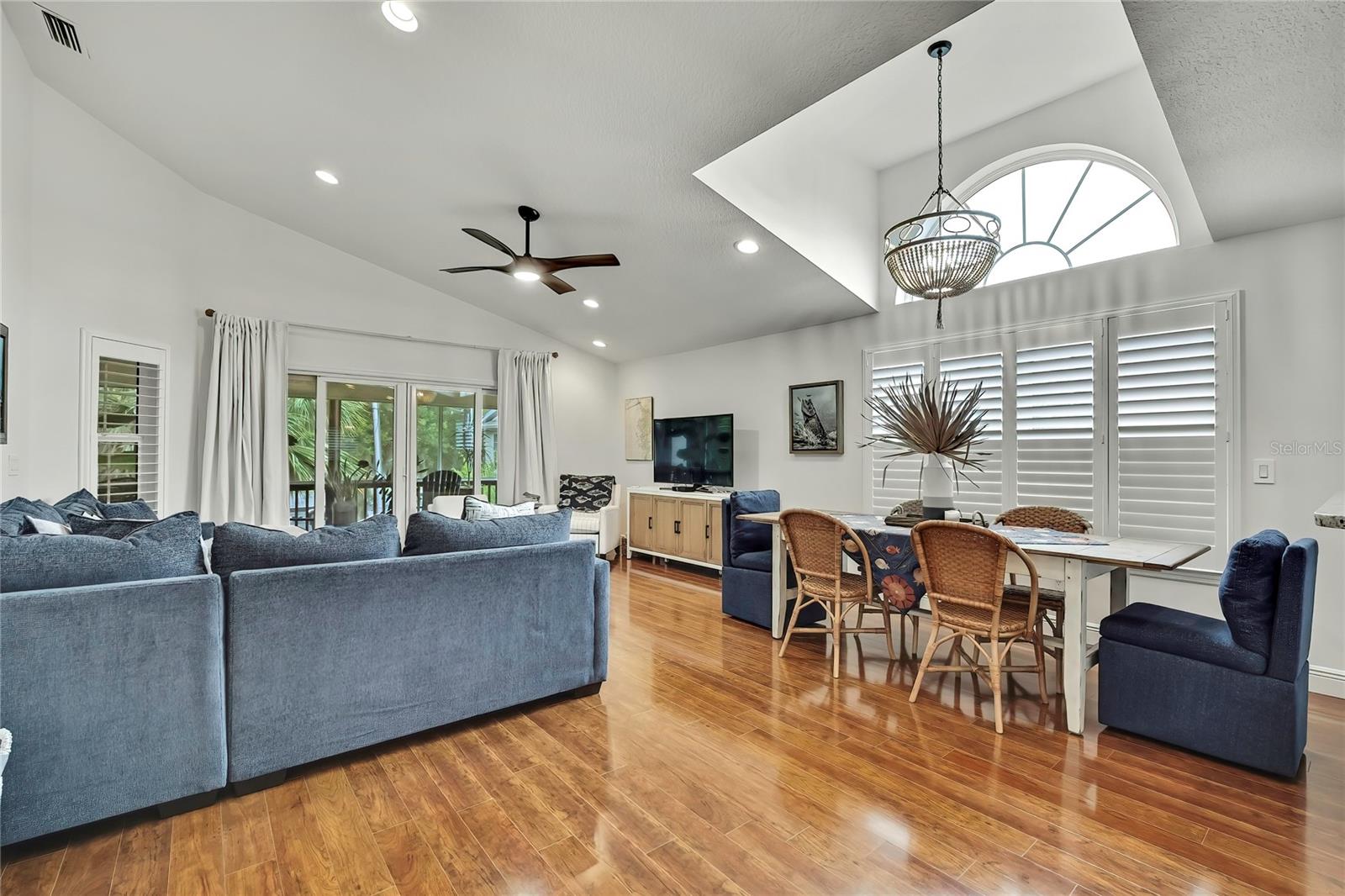 11956 W BLUE BAYOU COURT