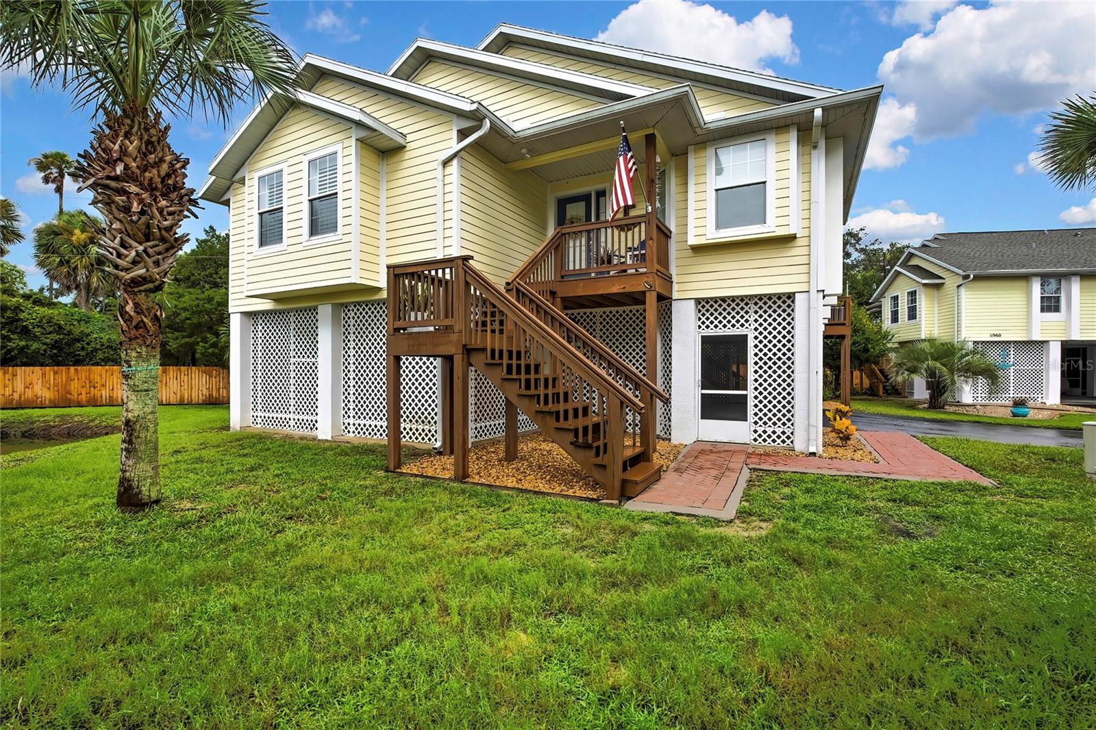 RIVER COVE LNDGS III - Residential