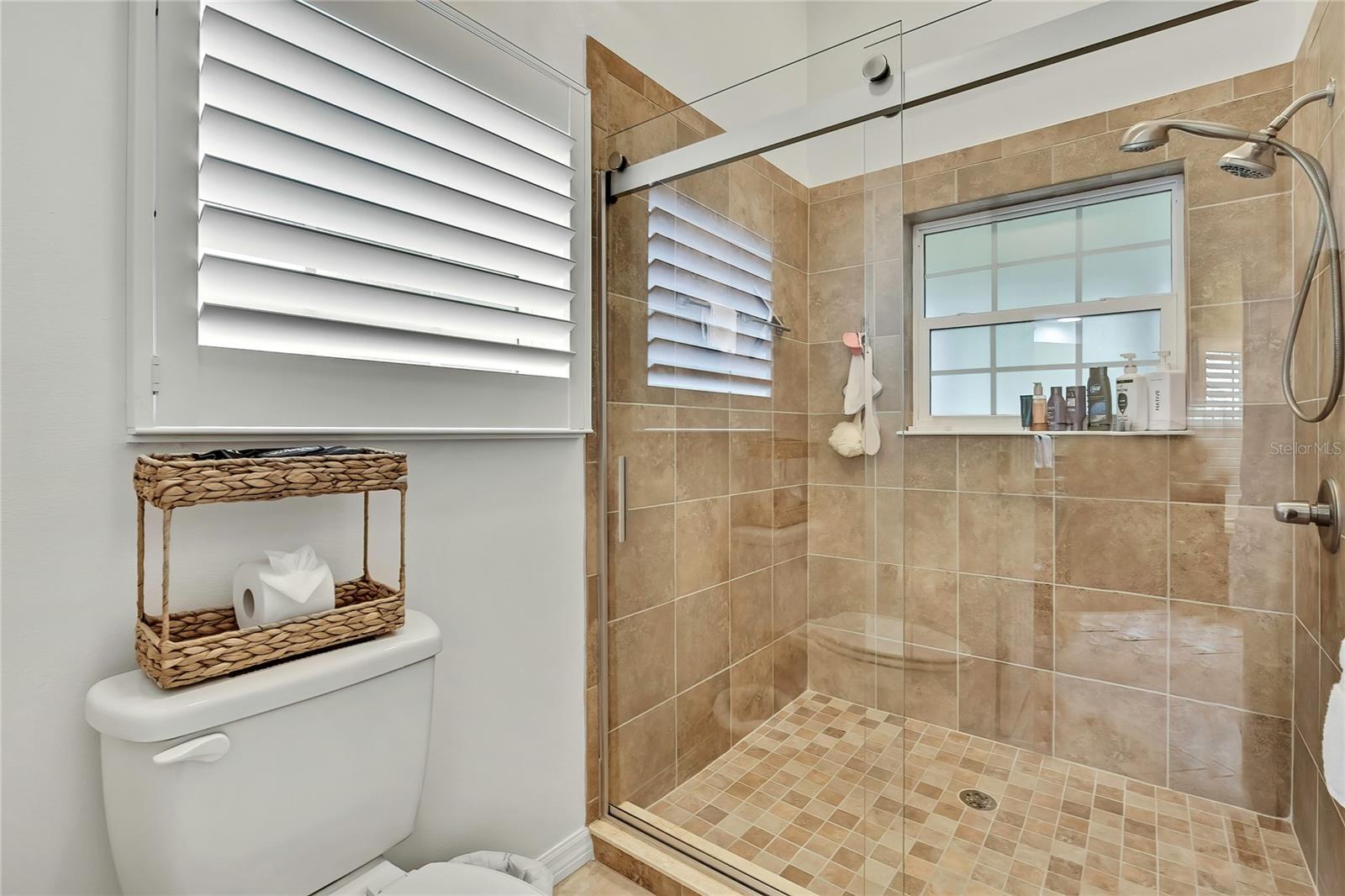 RIVER COVE LNDGS III - Residential