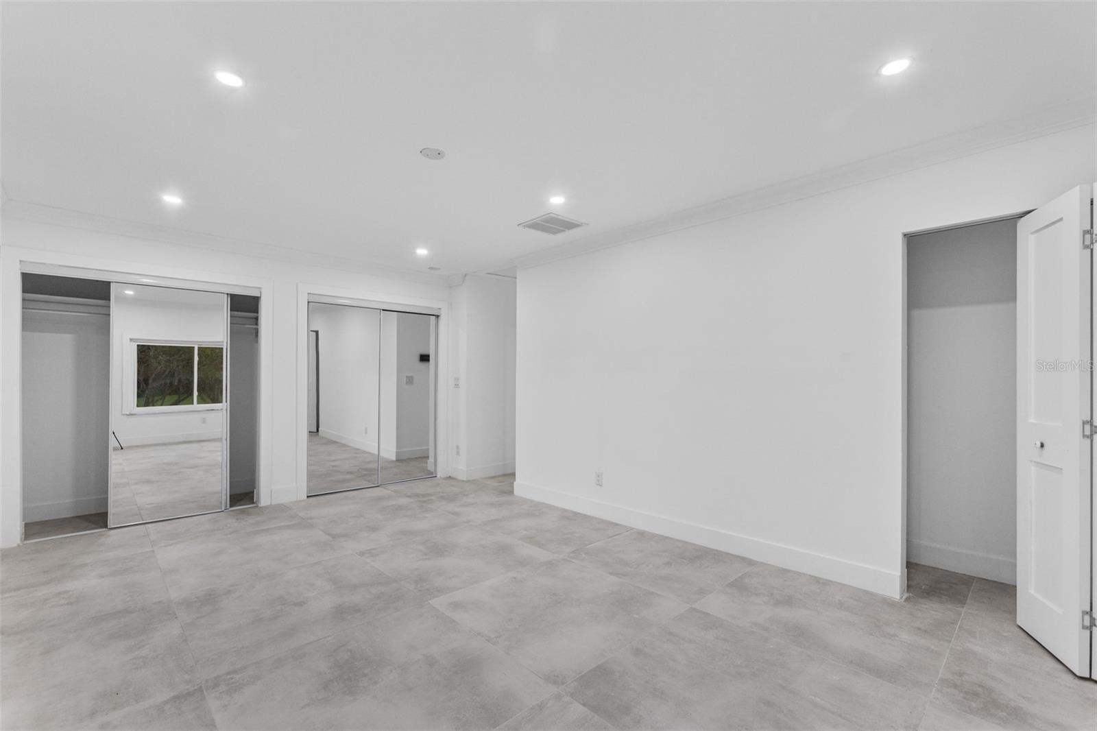 SNELL ISLE BRIGHTWATERS SEC 2 - Residential