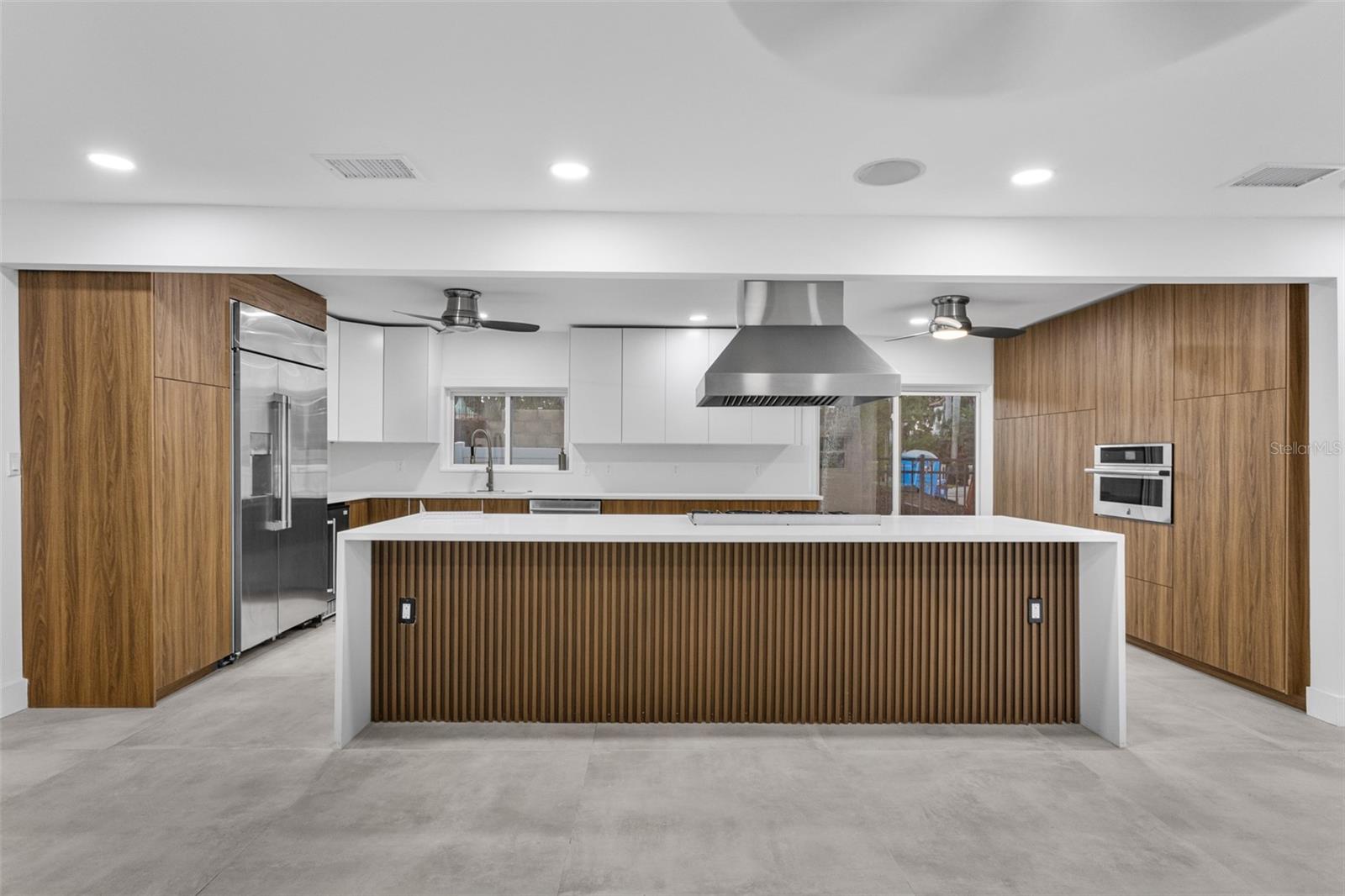 115 RAFAEL BOULEVARD NE