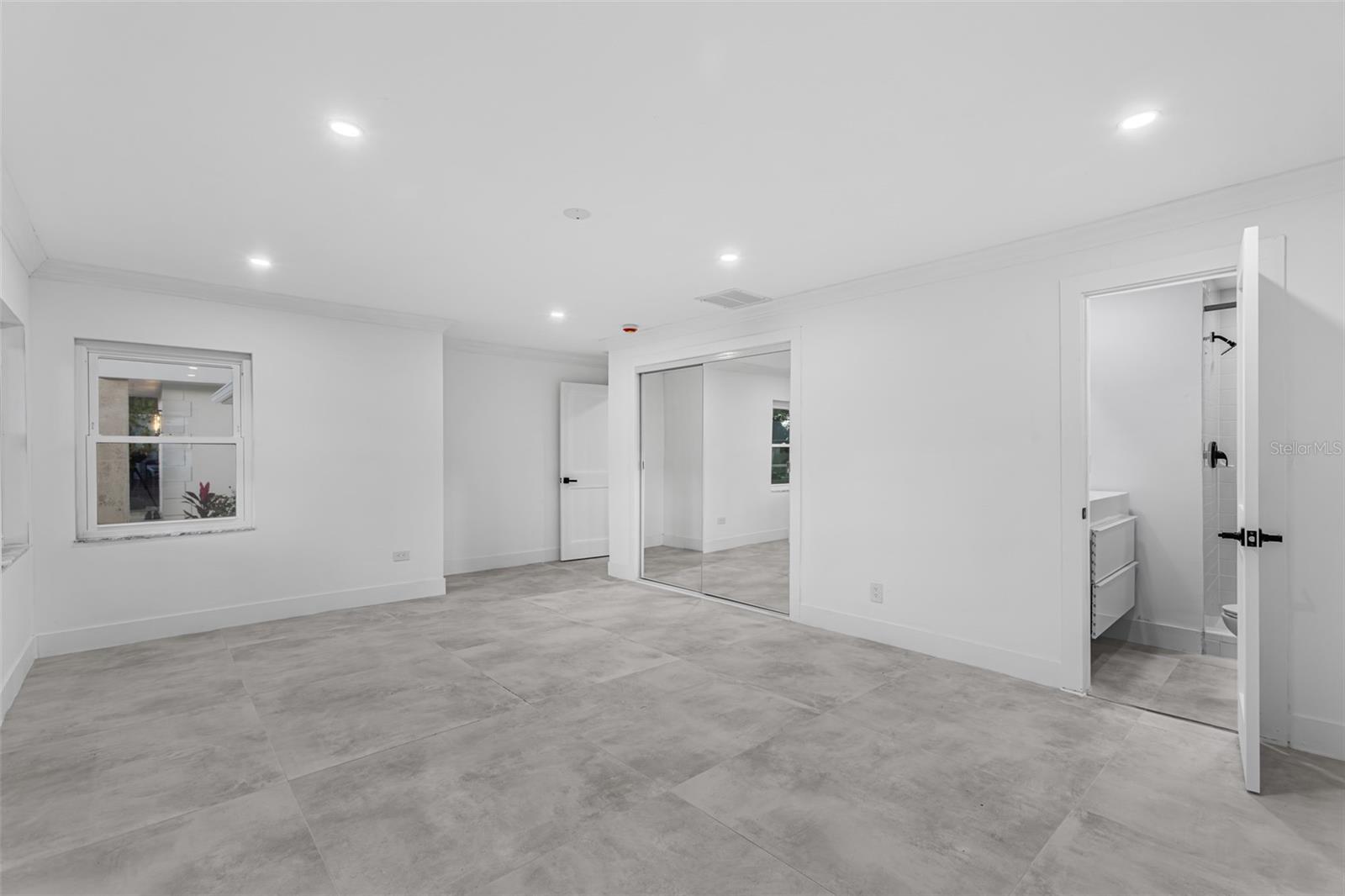 SNELL ISLE BRIGHTWATERS SEC 2 - Residential