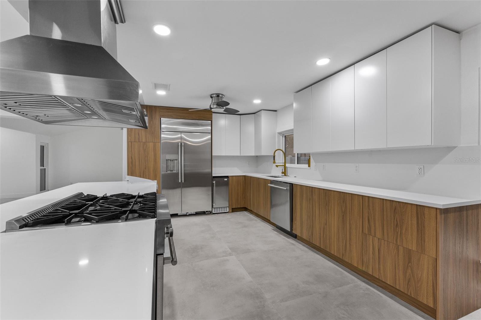 SNELL ISLE BRIGHTWATERS SEC 2 - Residential