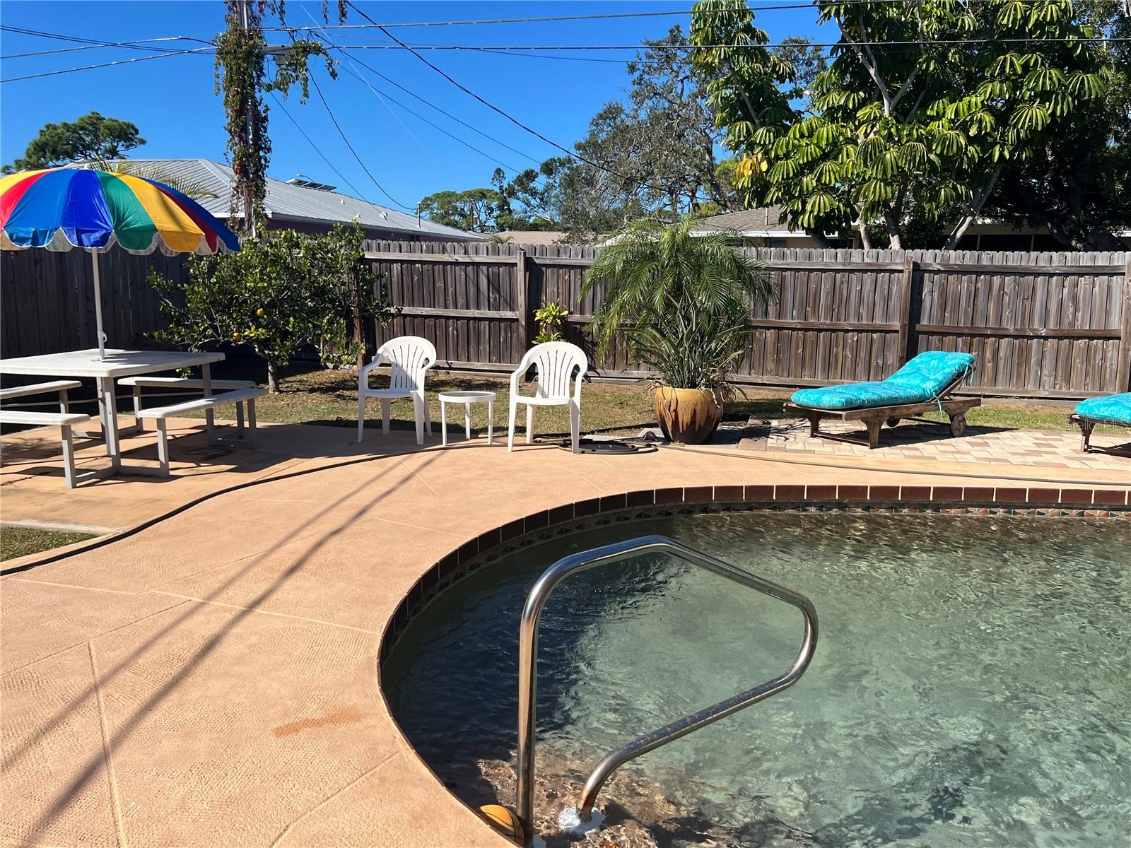 SOUTH VENICE - Residential