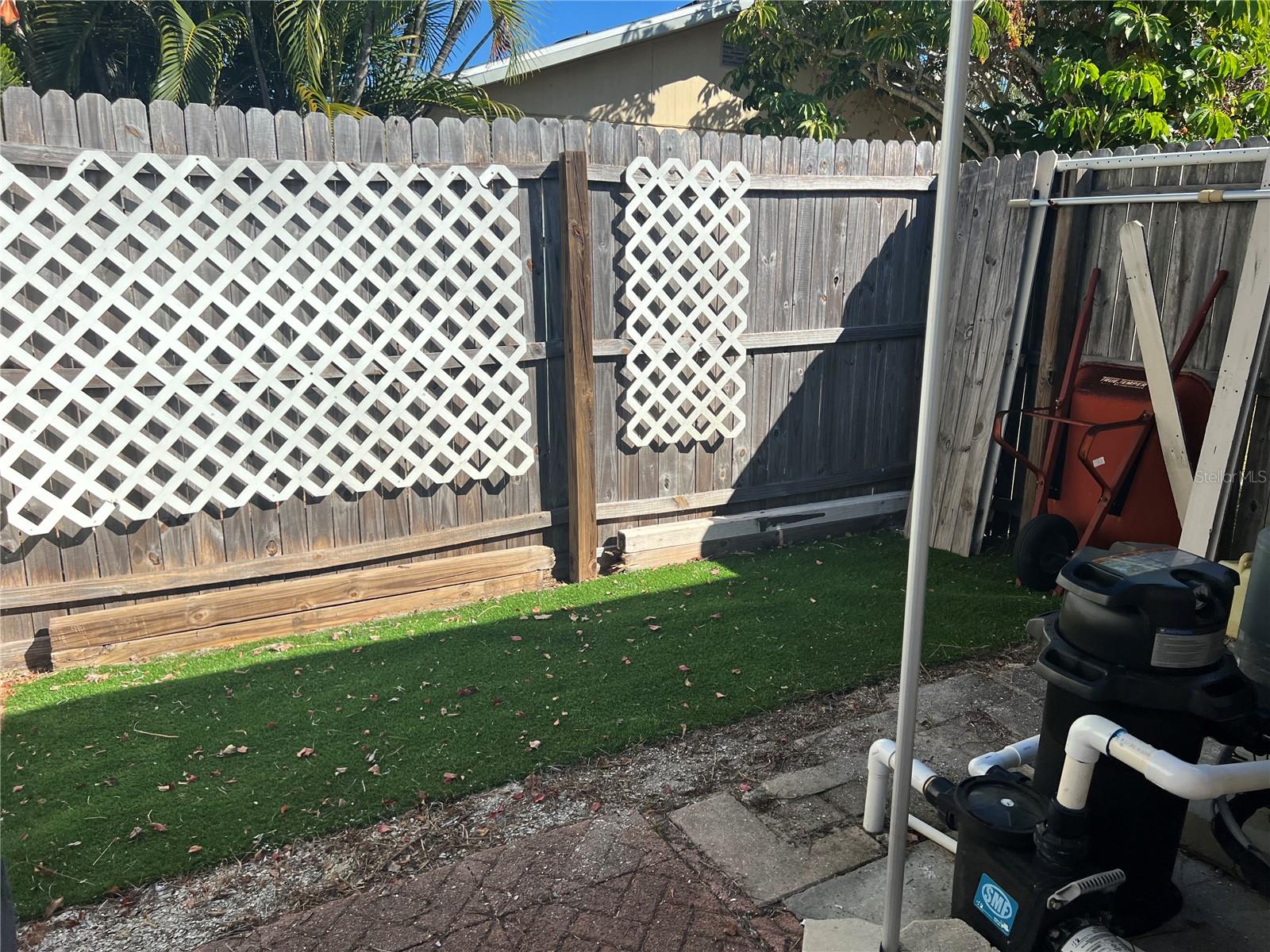 SOUTH VENICE - Residential