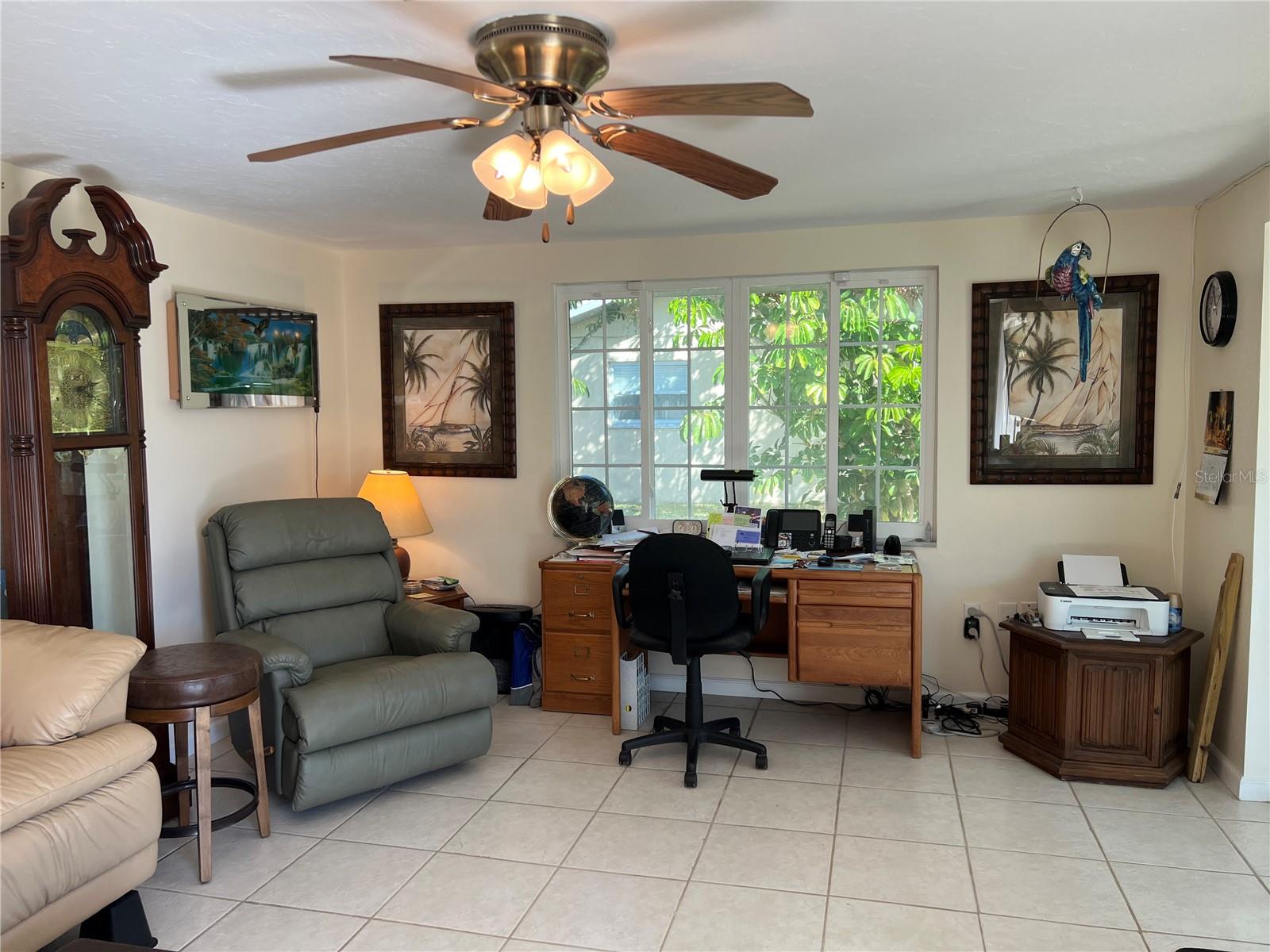 SOUTH VENICE - Residential