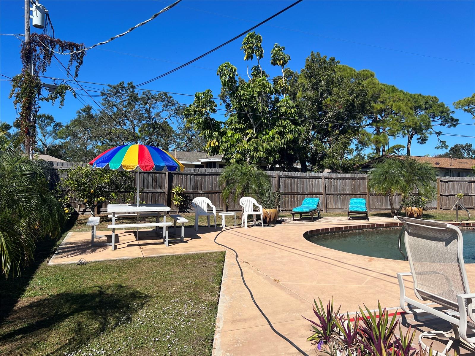 SOUTH VENICE - Residential