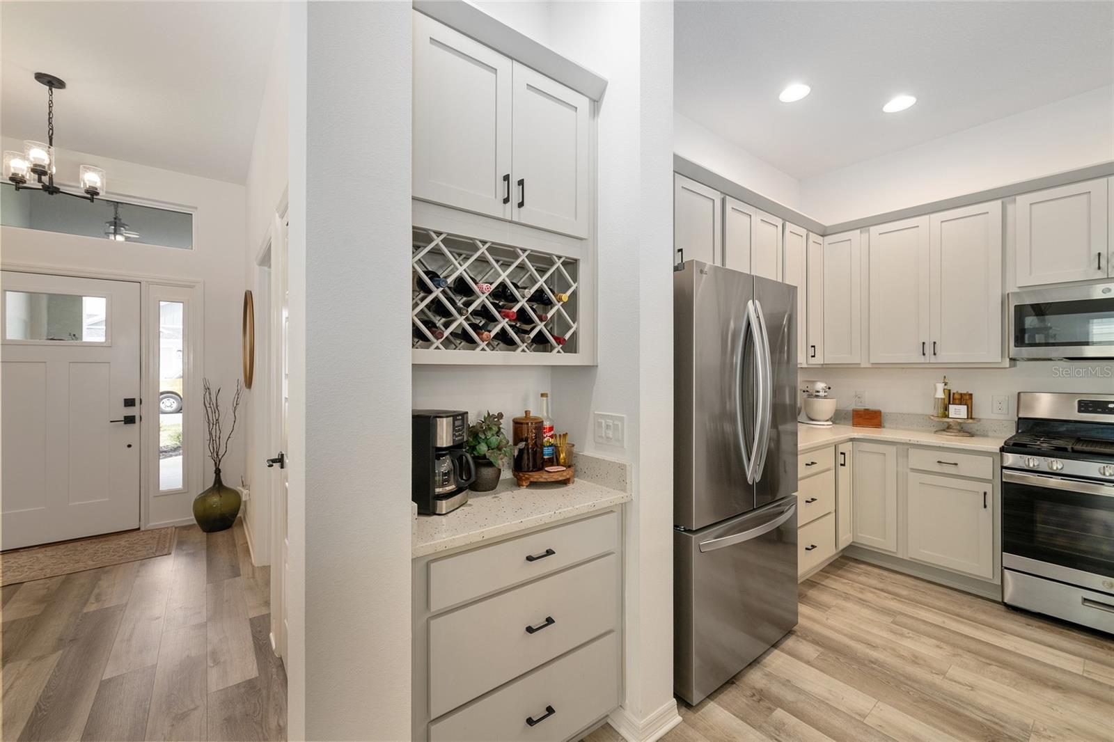 VILLAGES/WEST LAKE UN 48 - Residential