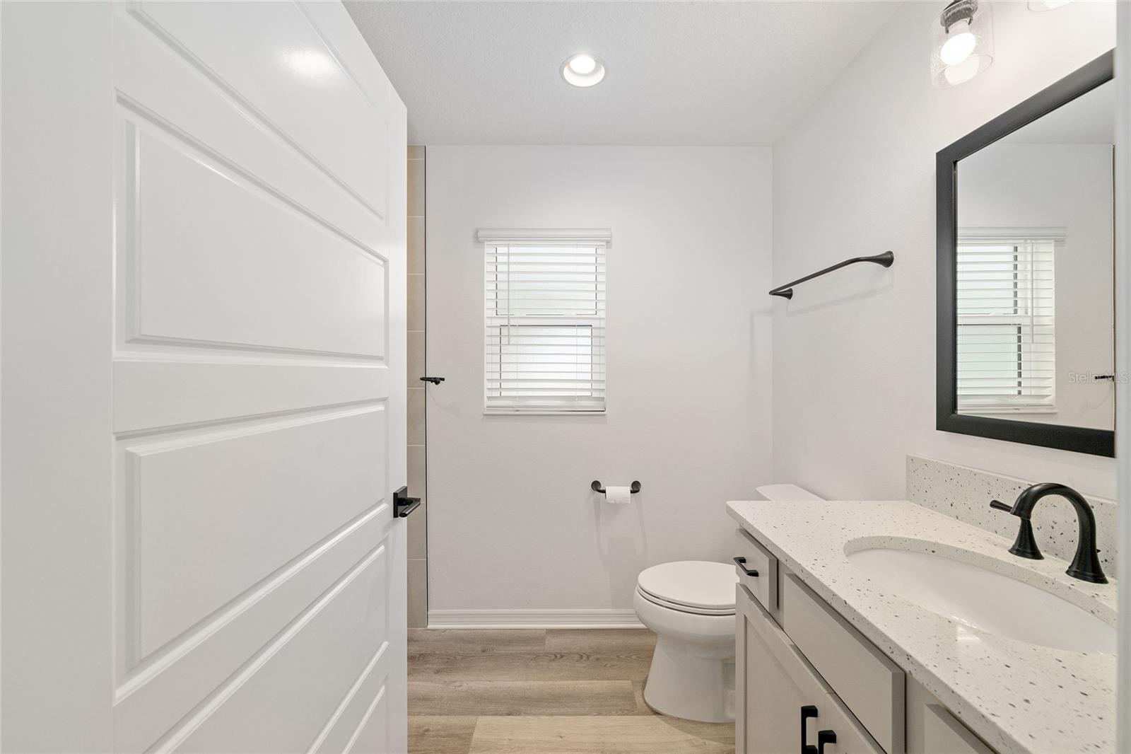 VILLAGES/WEST LAKE UN 48 - Residential