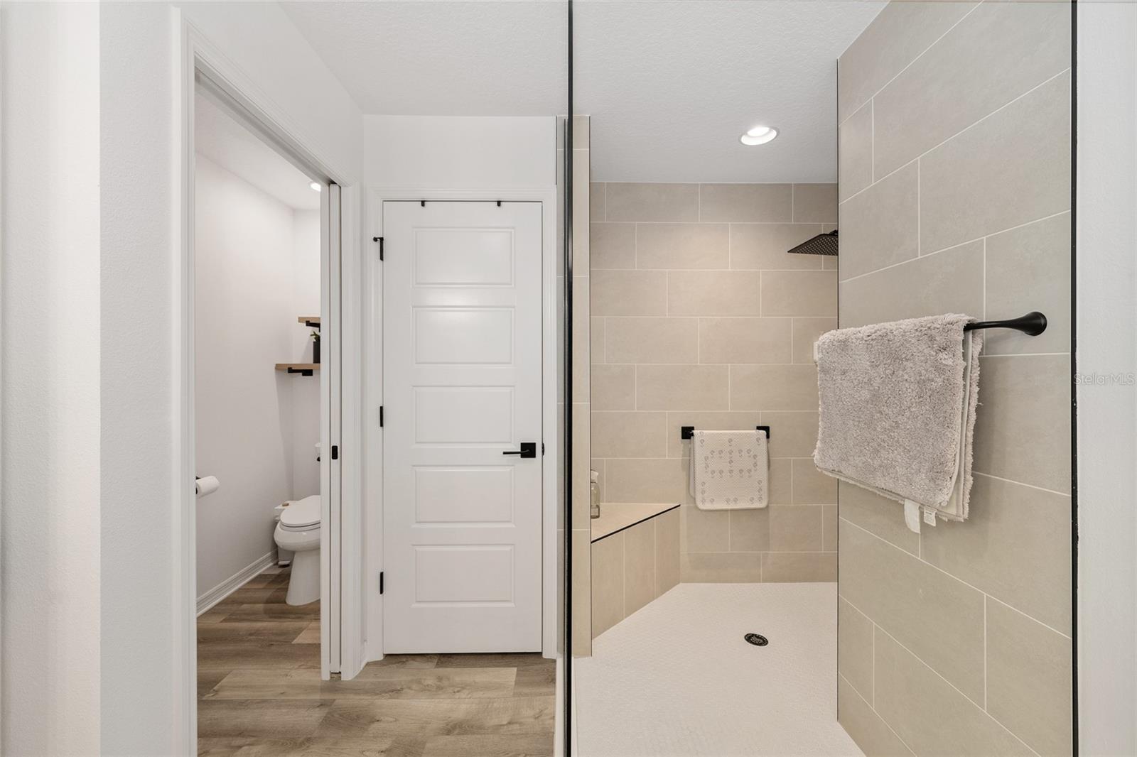 VILLAGES/WEST LAKE UN 48 - Residential