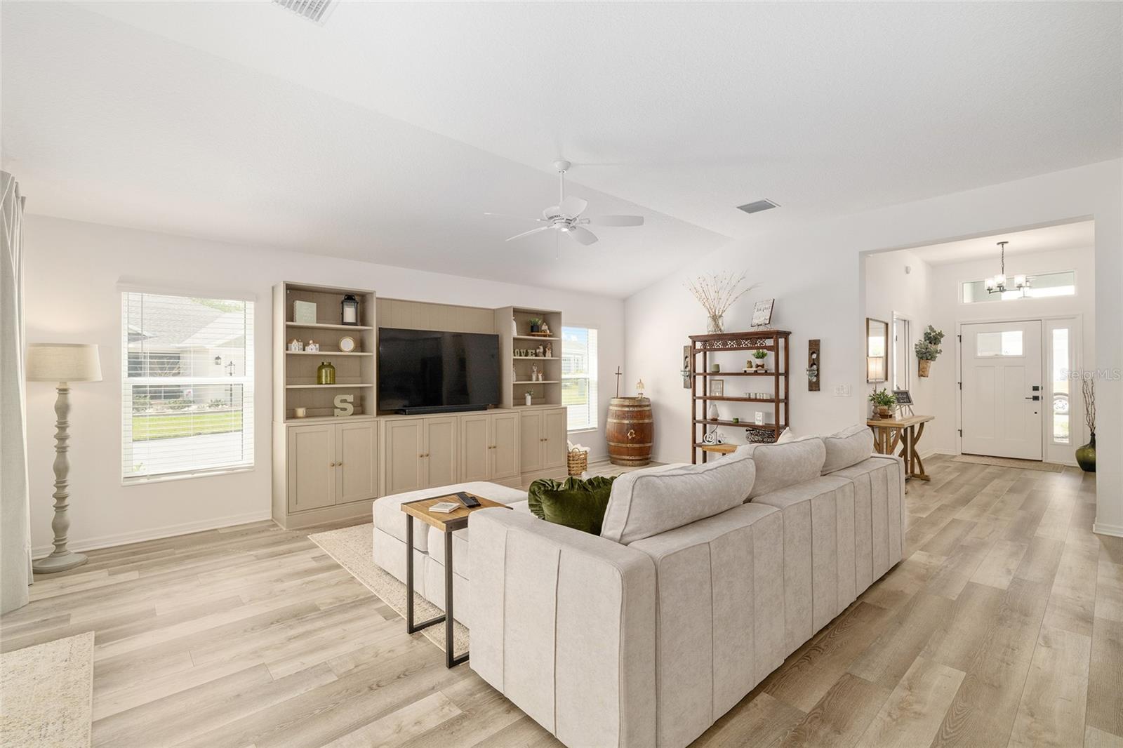 VILLAGES/WEST LAKE UN 48 - Residential