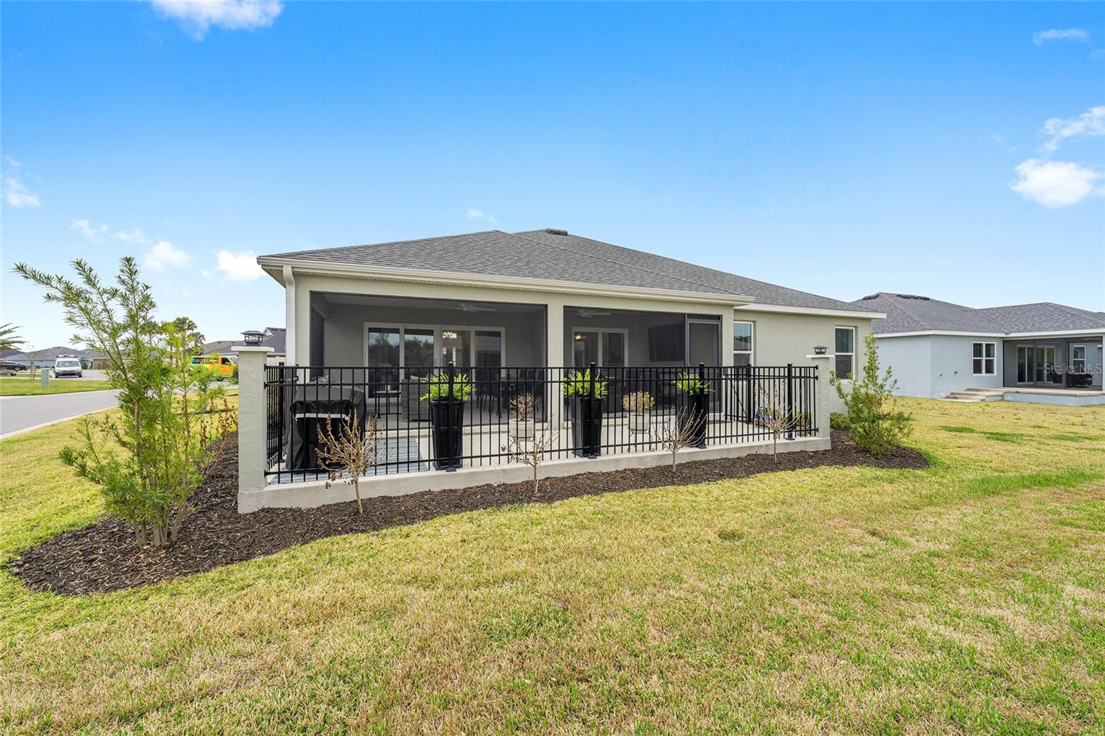 VILLAGES/WEST LAKE UN 48 - Residential