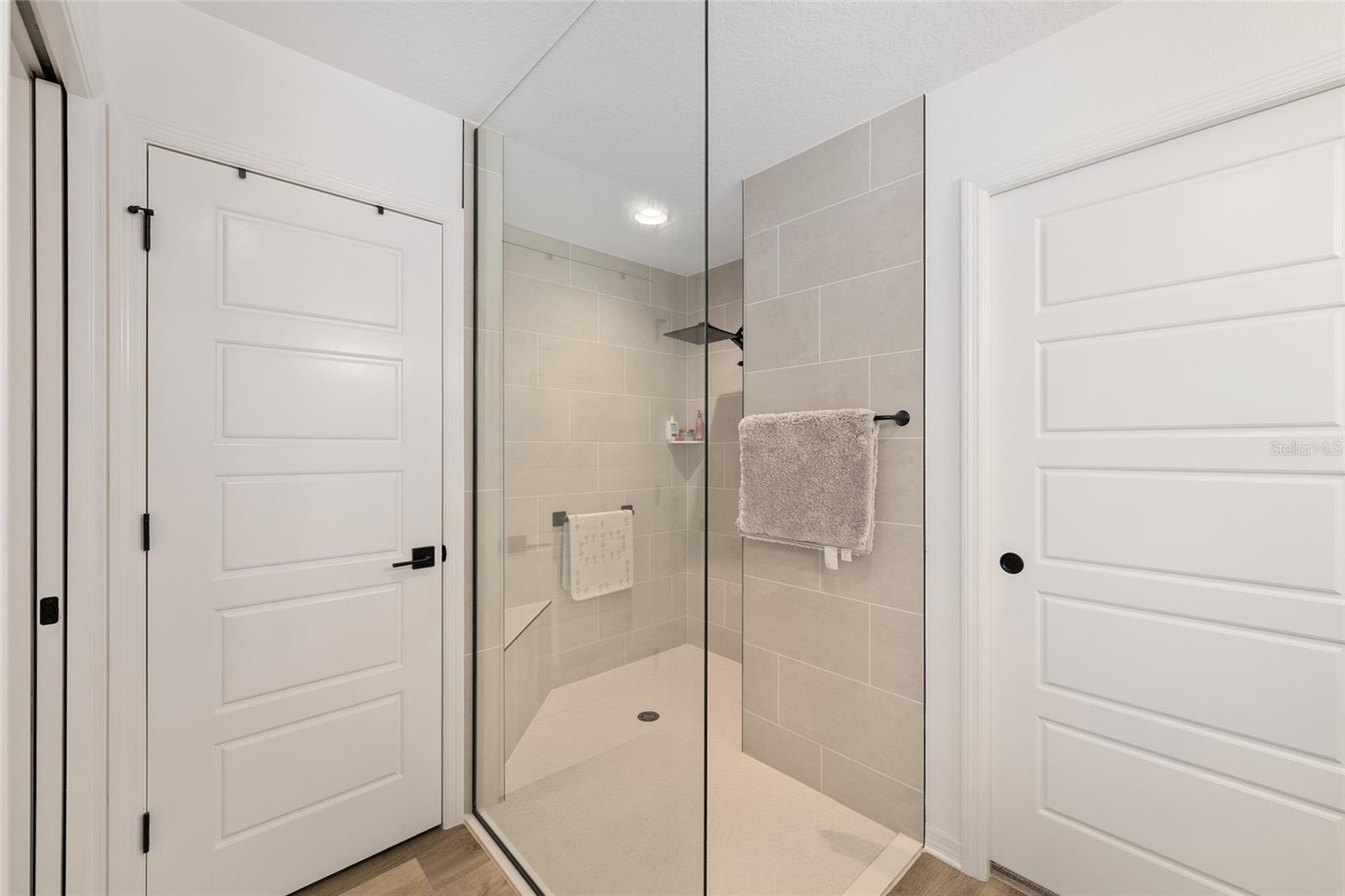 VILLAGES/WEST LAKE UN 48 - Residential