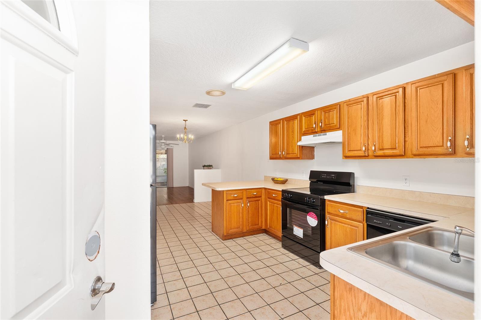 BROWNSTONE COMMONS - Residential