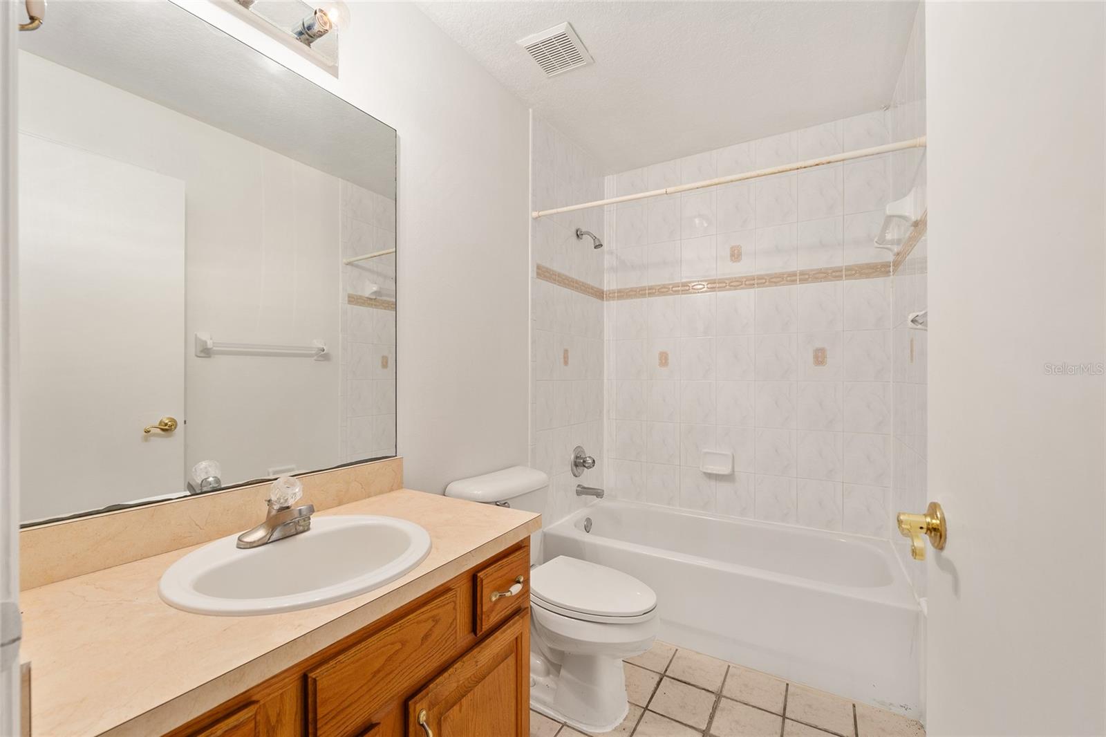 BROWNSTONE COMMONS - Residential