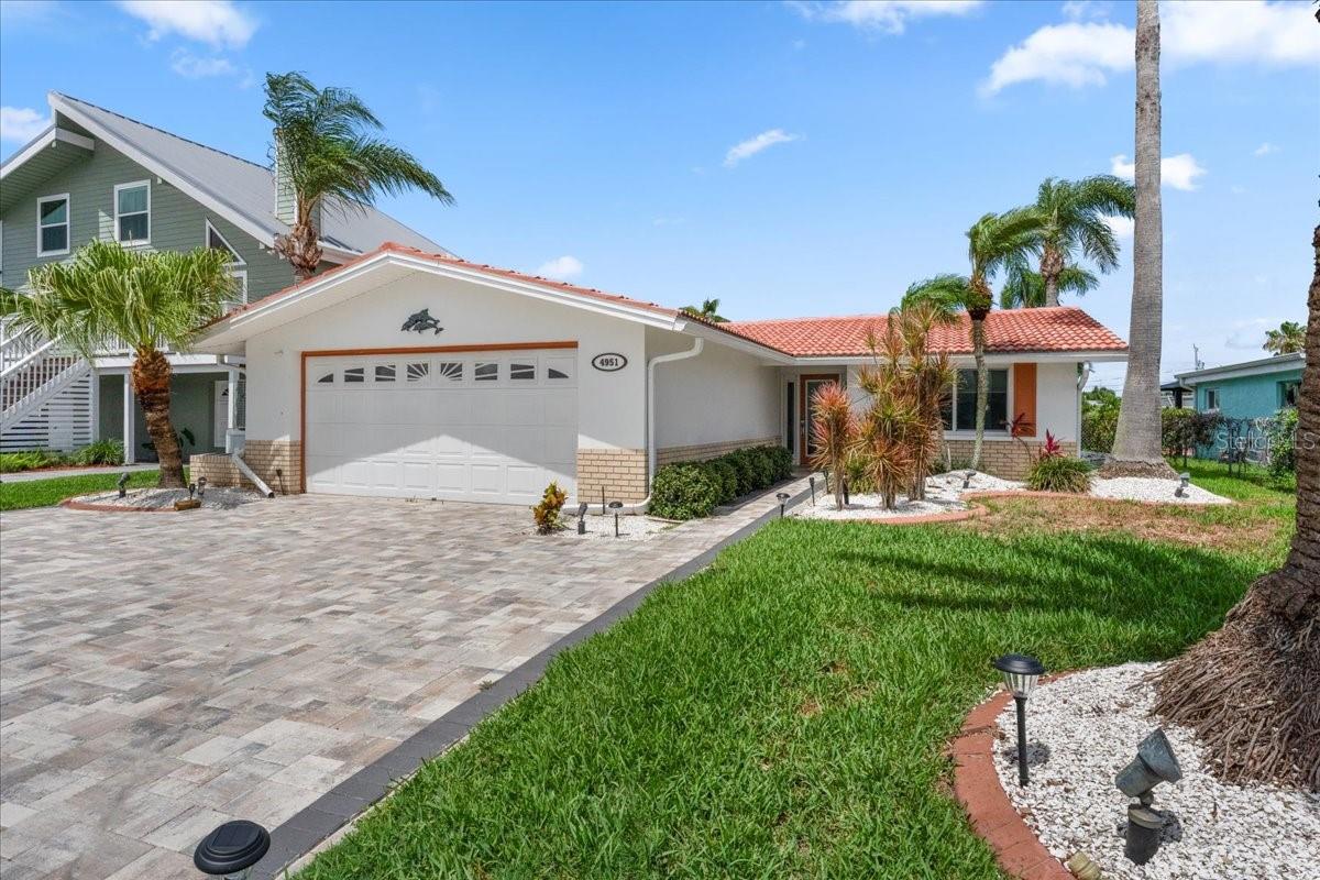 4951 POMPANO DRIVE