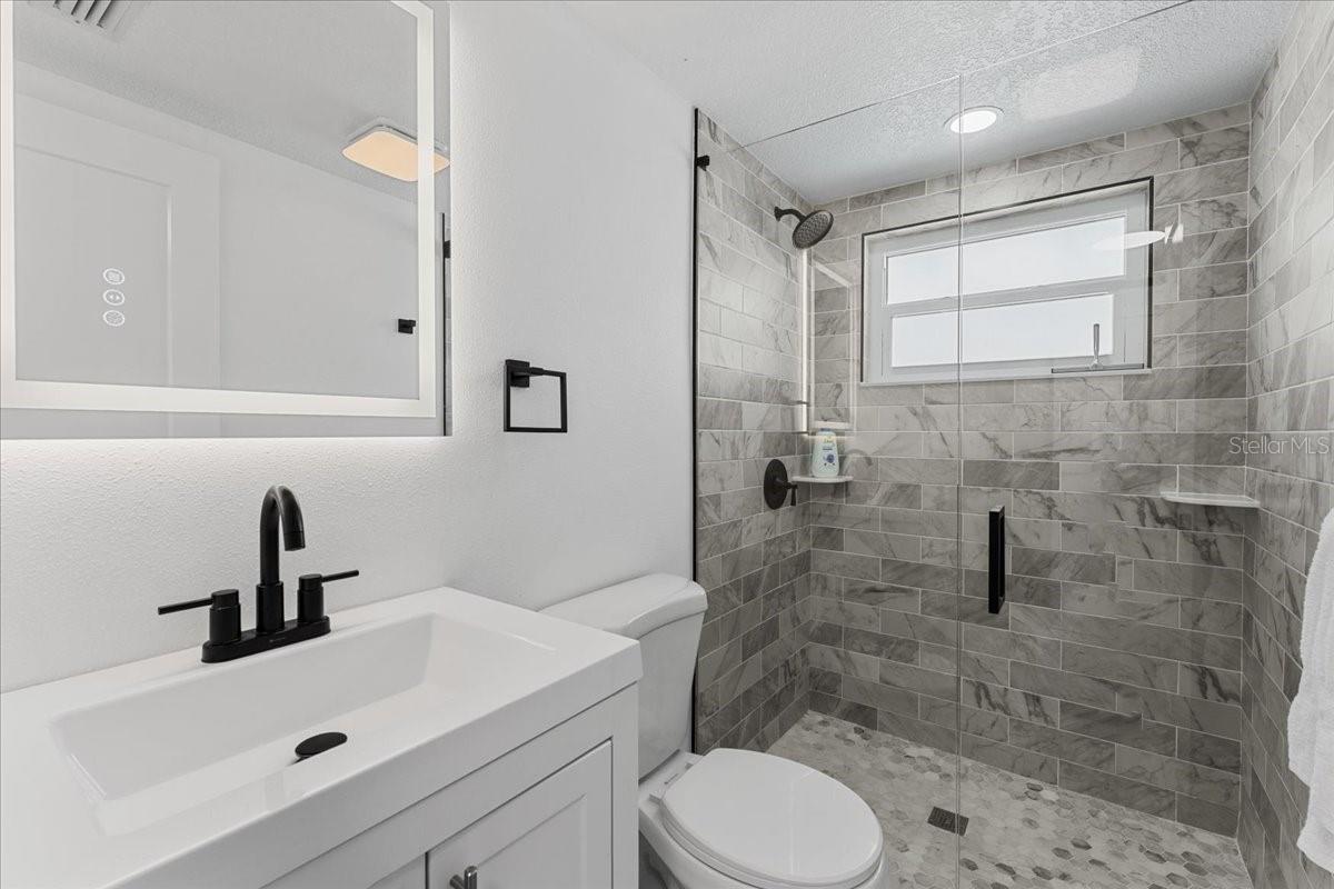 FLOR A MAR - Residential