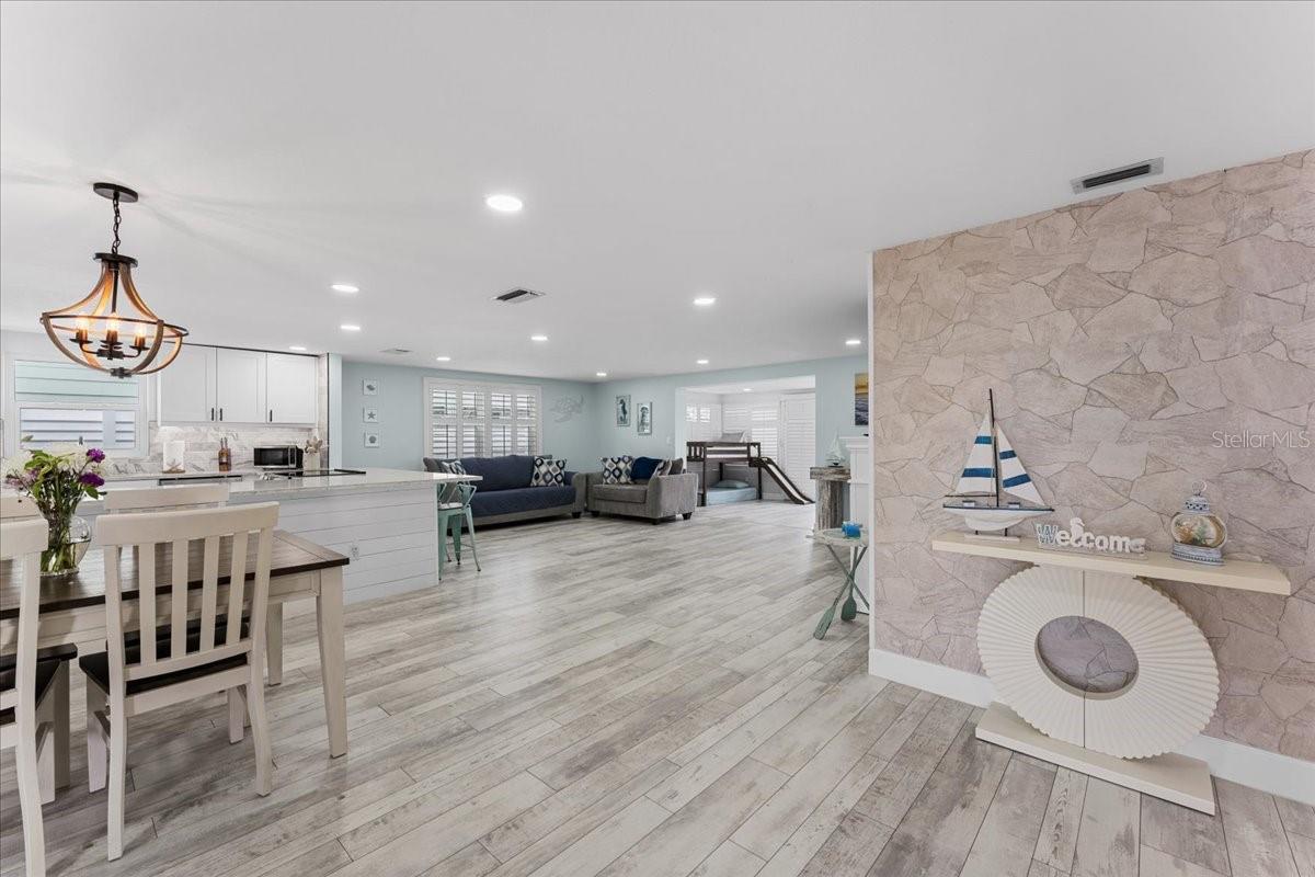 FLOR A MAR - Residential