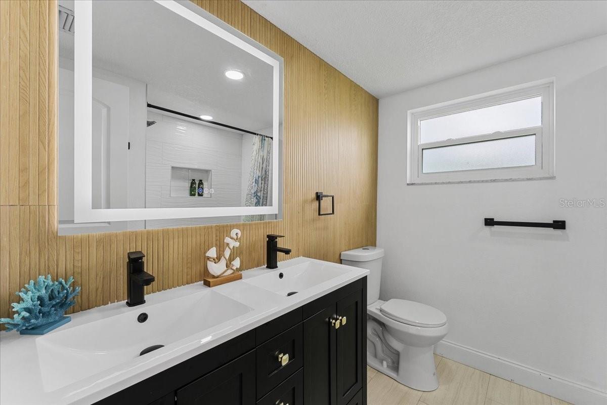 FLOR A MAR - Residential