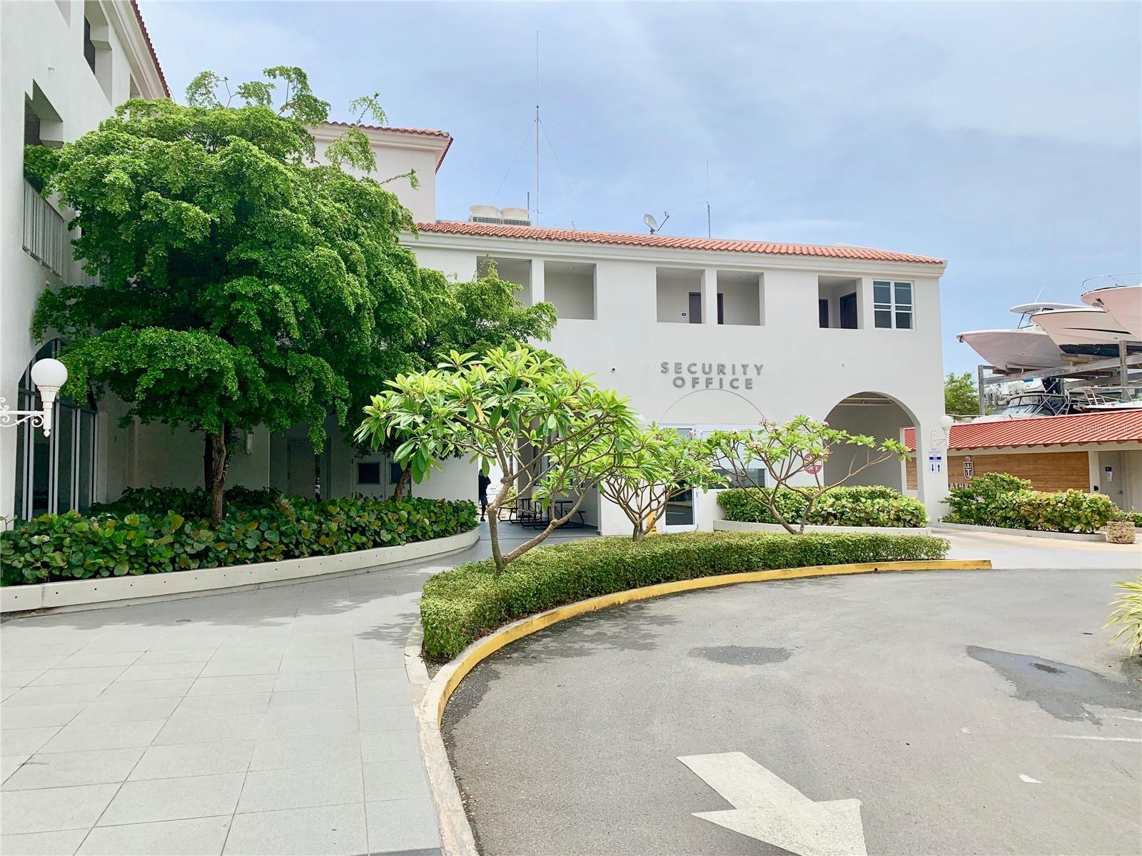 SAFE HARBOR PUERTO DEL REY MARINA - Residential