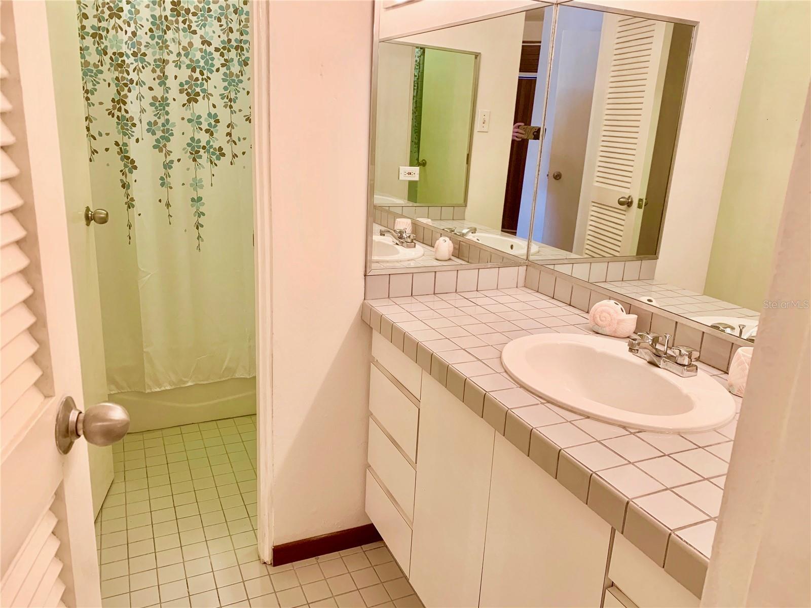 SAFE HARBOR PUERTO DEL REY MARINA - Residential