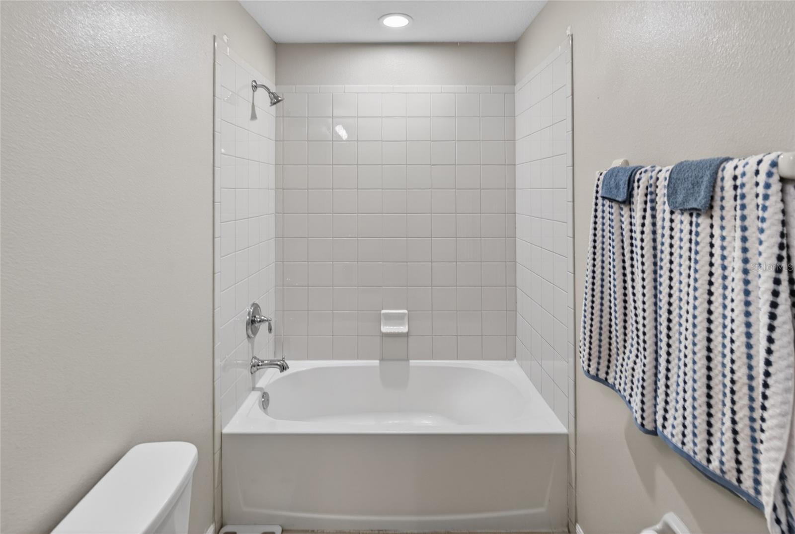 BENTLEY GREEN - Residential